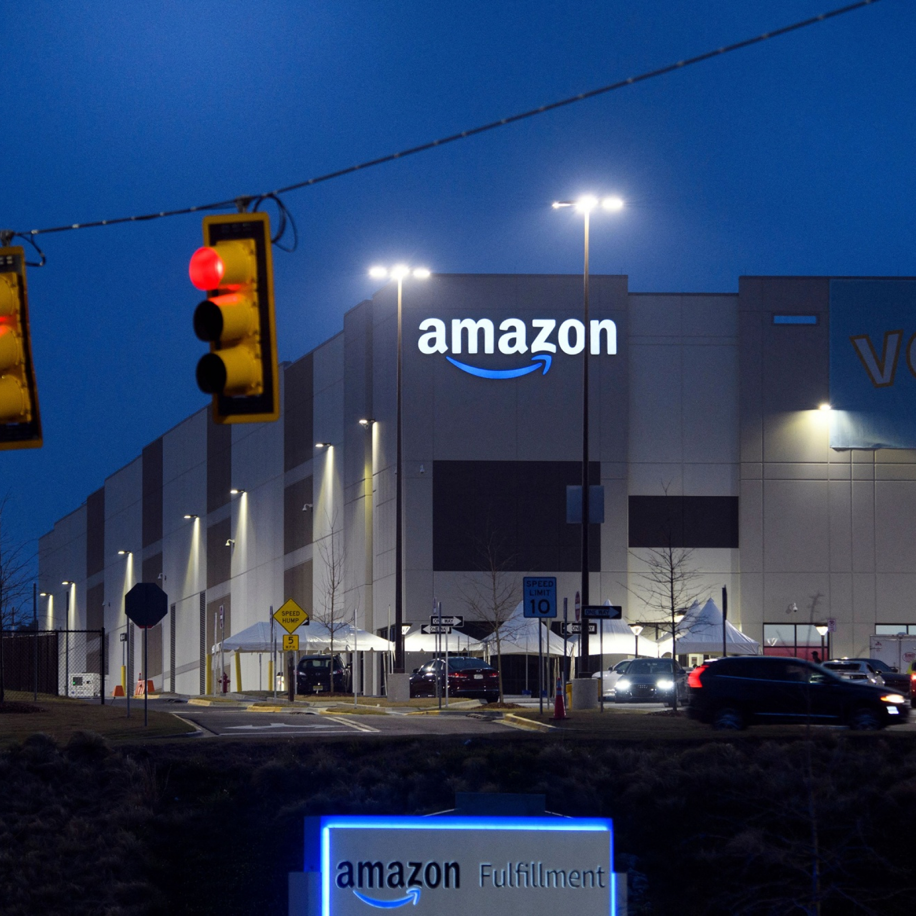Amazon: Union election to be rerun after claims of foul play