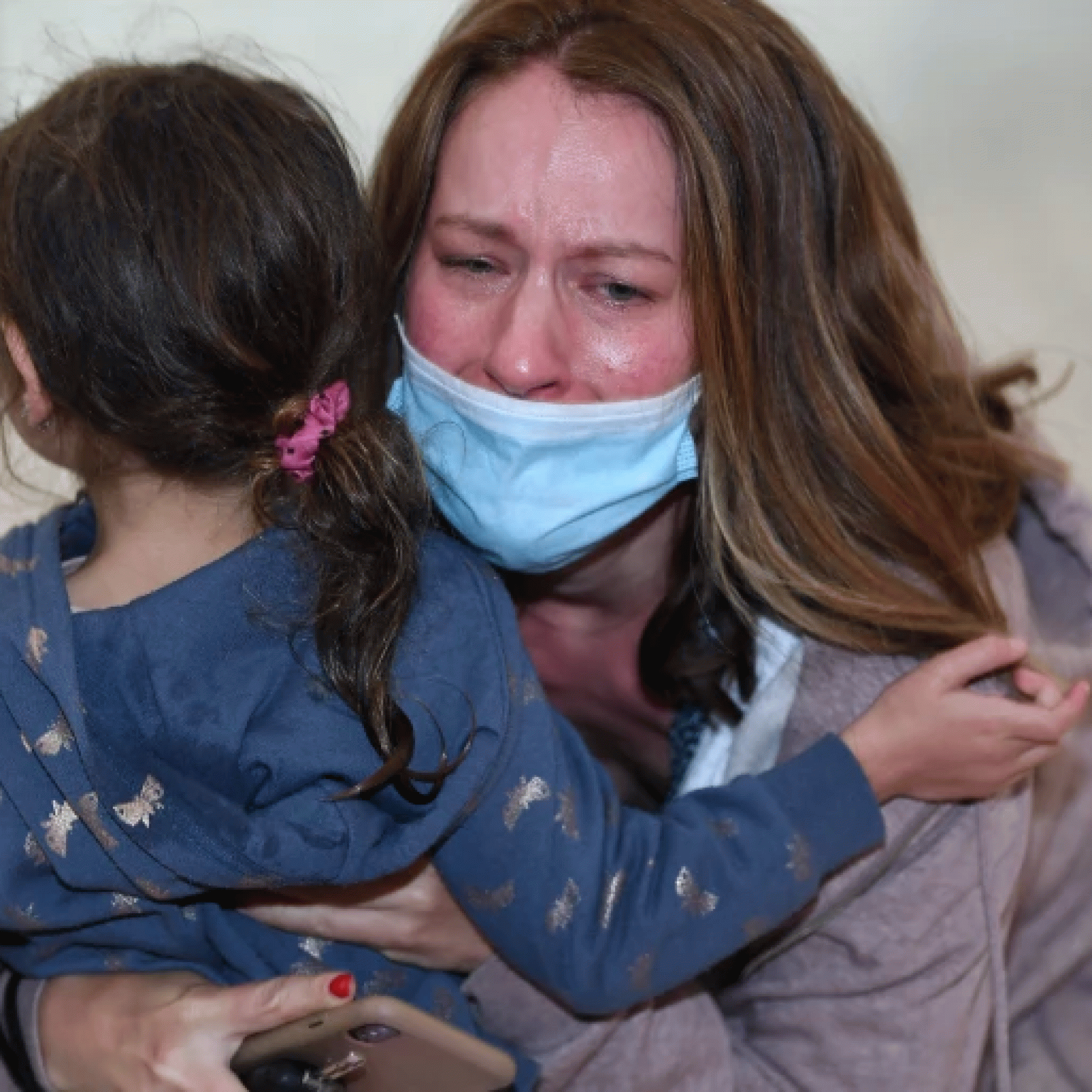 Tears and hugs as Australia reopens international borders