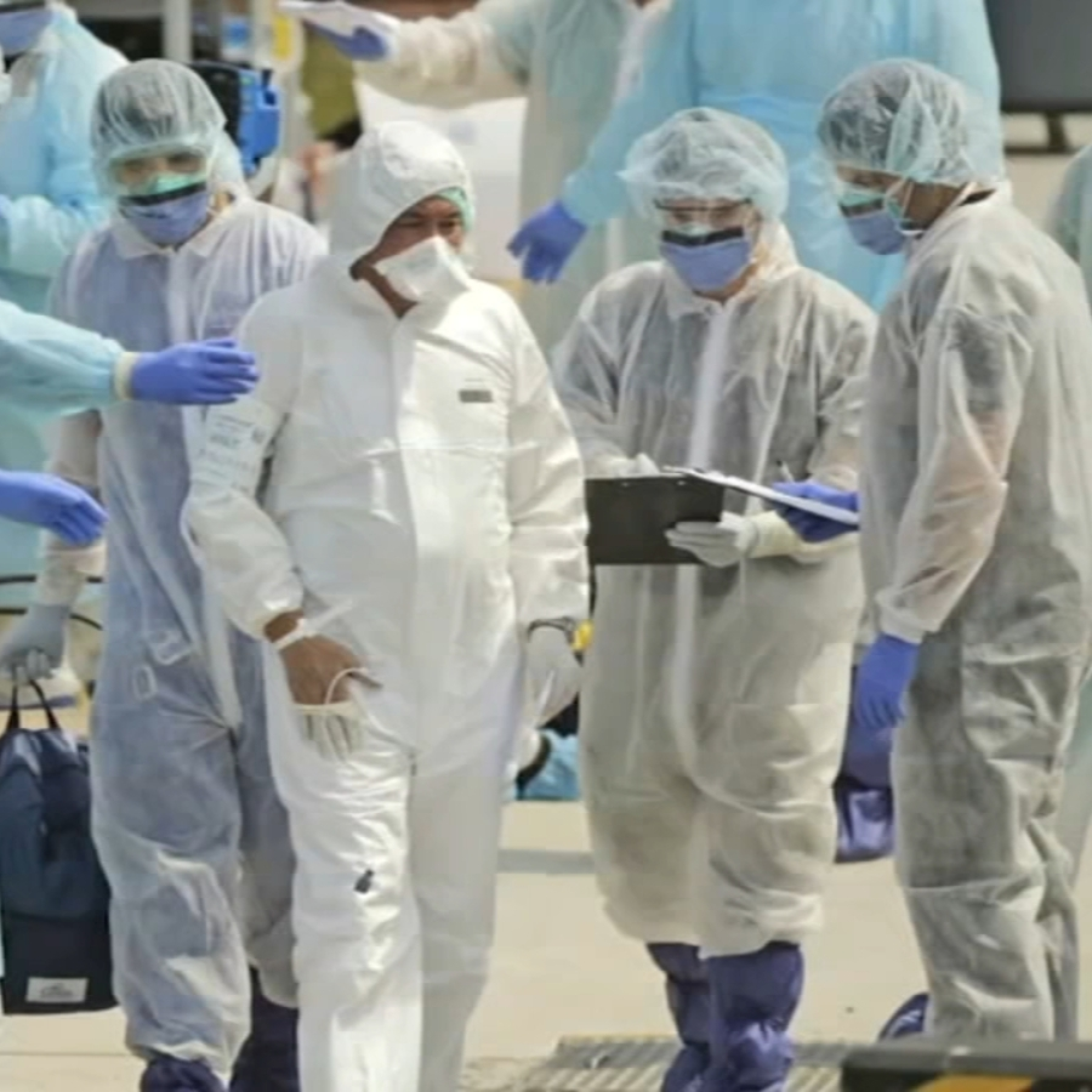 U.S. Hits 700000 COVID Deaths Just As Cases Begin To Fall