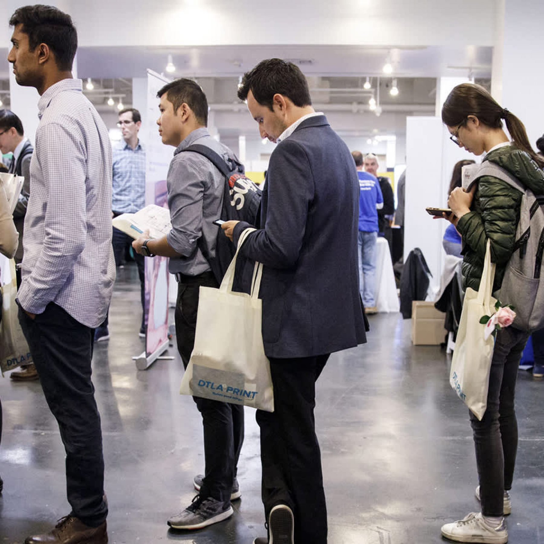 US jobless claims rose last week to highest since January