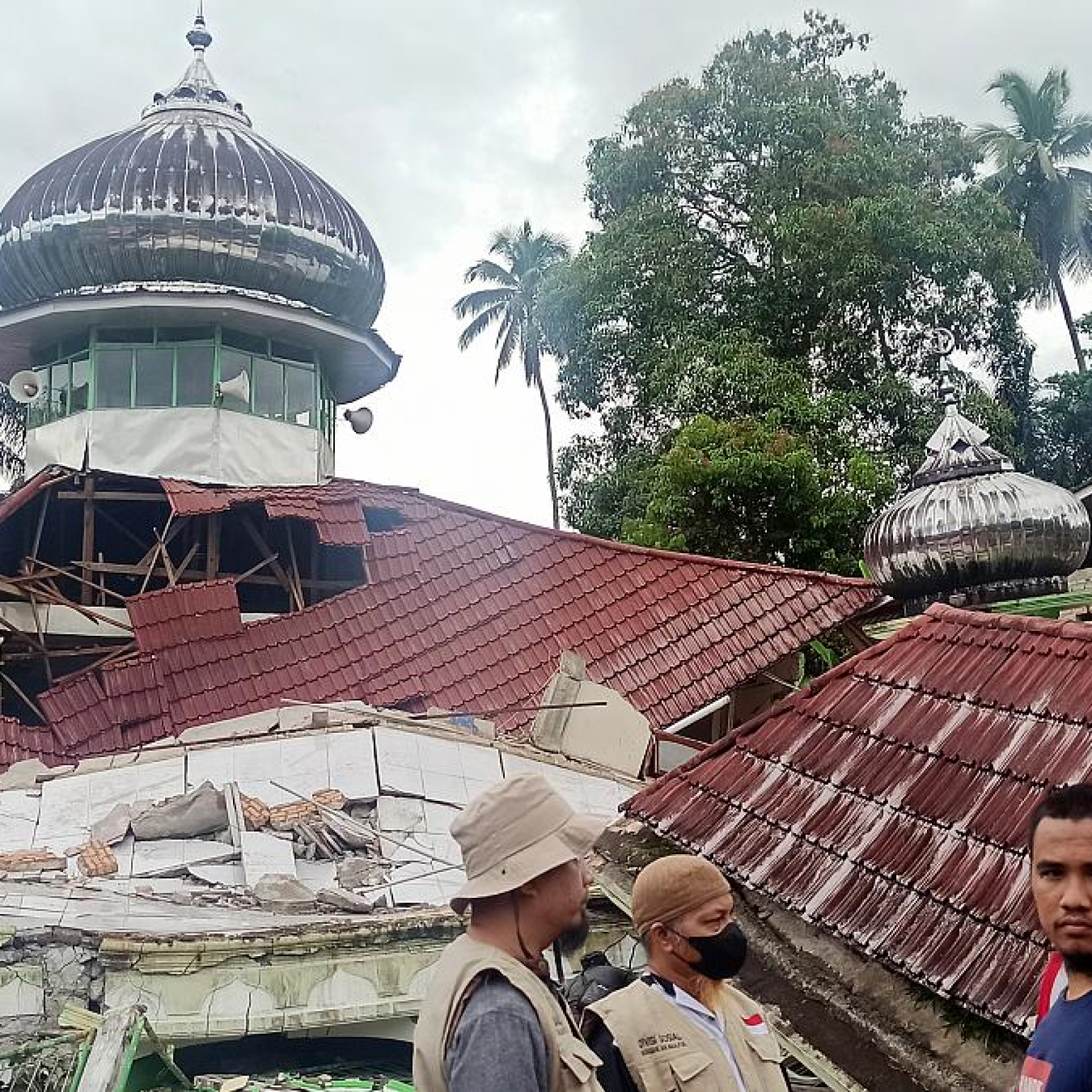 Indonesia: Several killed after 6.2 magnitude earthquake on Sumatra island