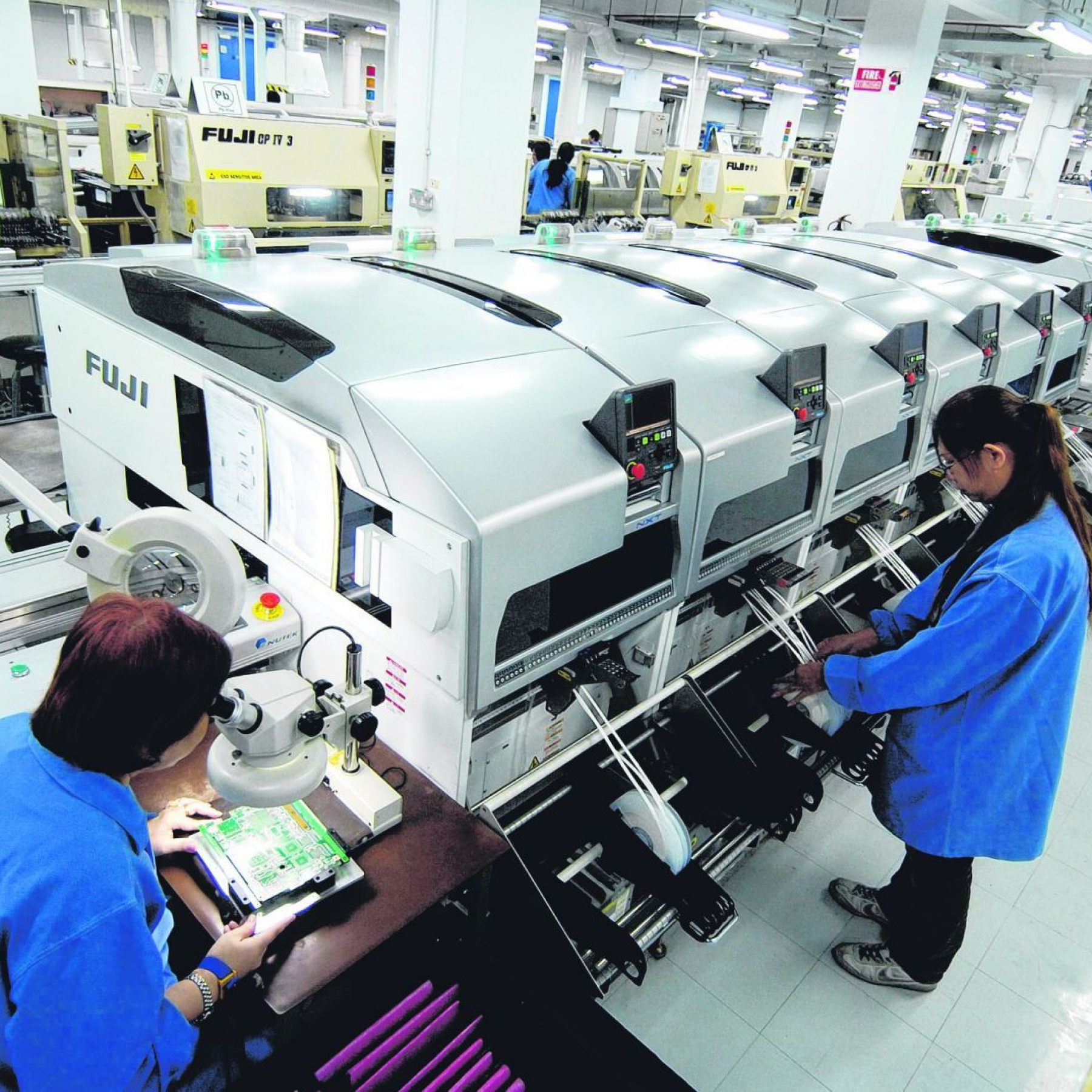 Singapores manufacturing output records slower growth of 3.4% in March
