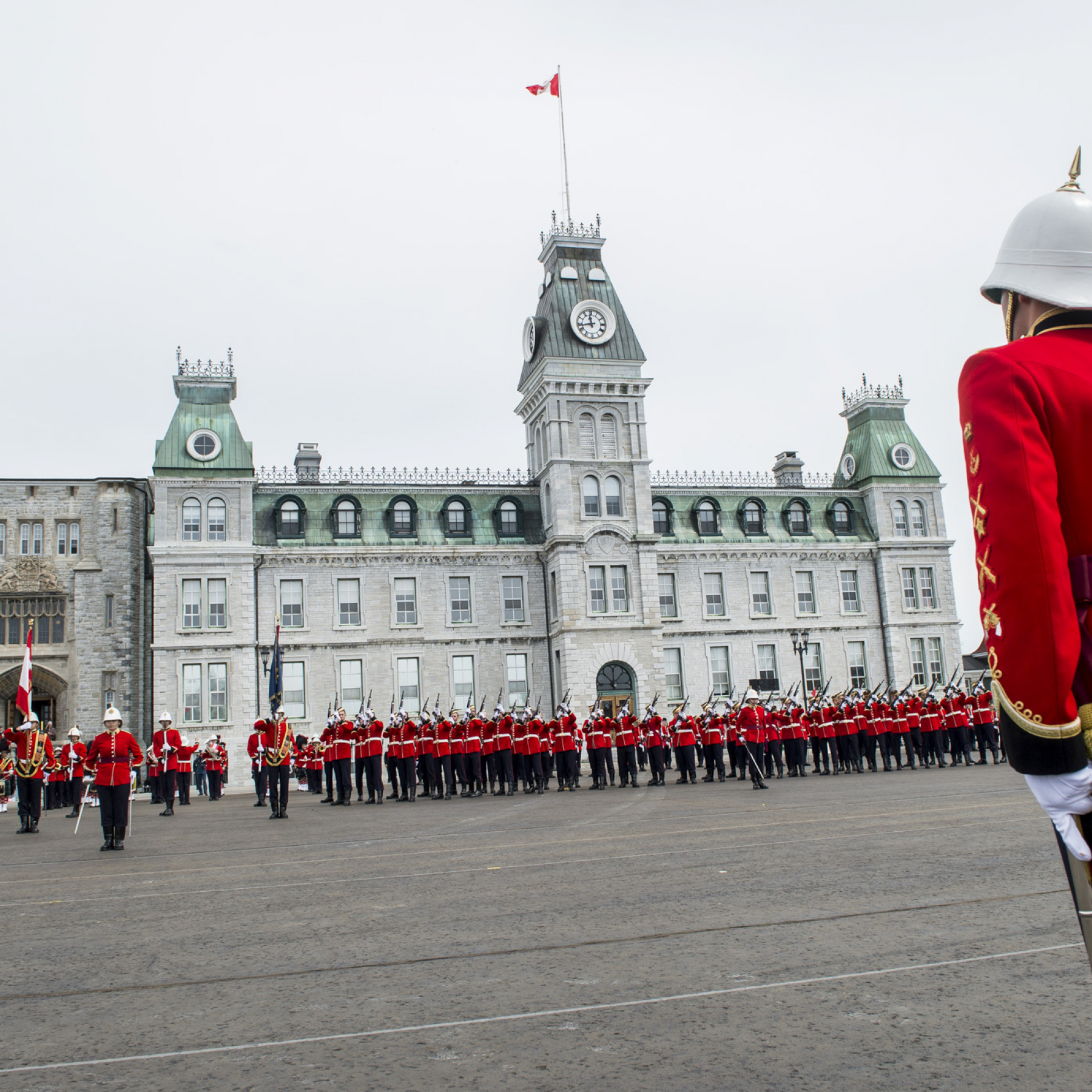 4 cadets at Canadas Royal Military College die in accident