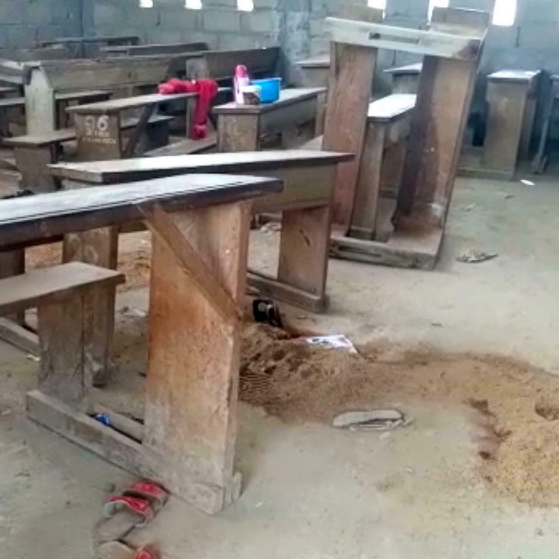 Spiral of violence shuts schools in Cameroons anglophone region