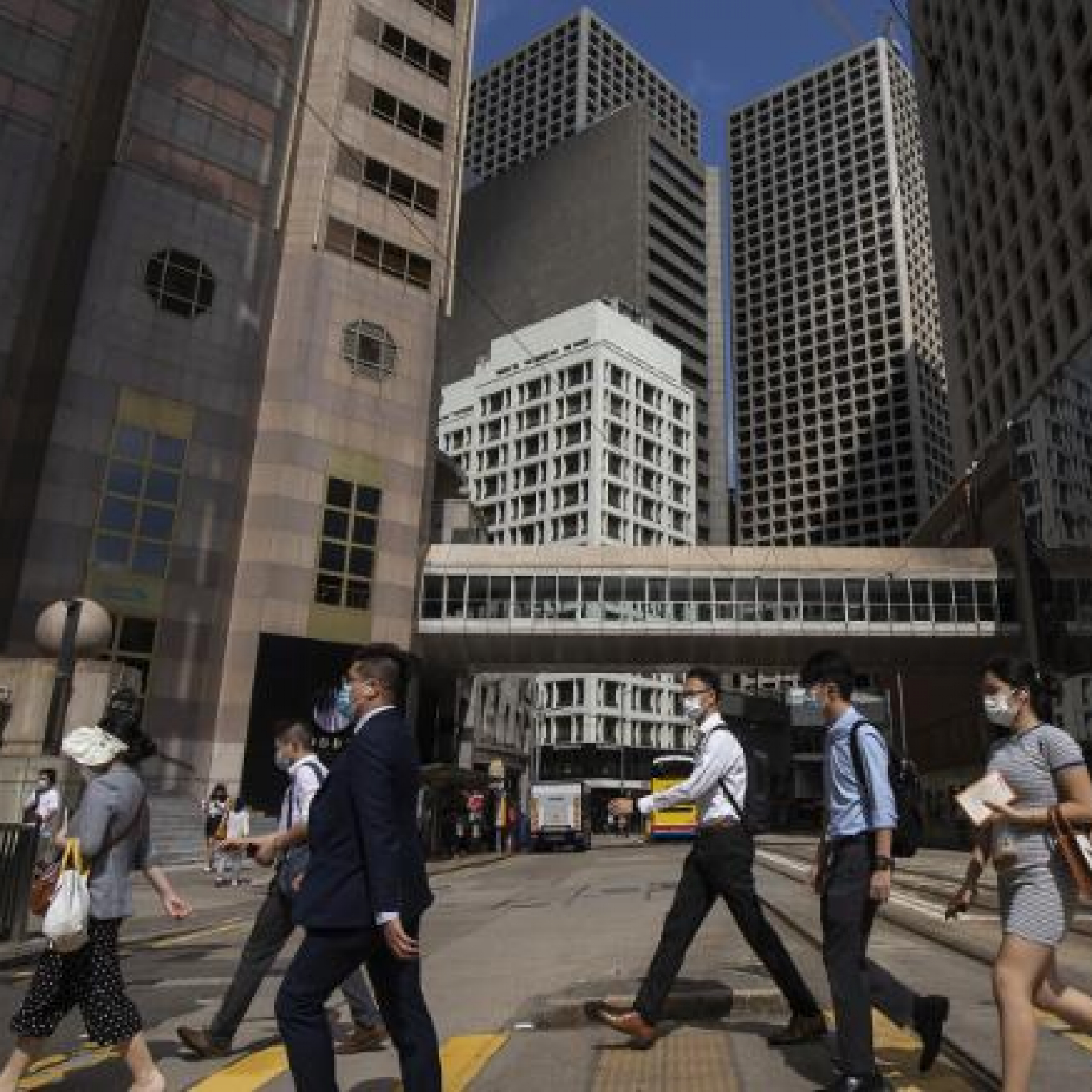 Hong Kongs global banks brace for cold war to escalate