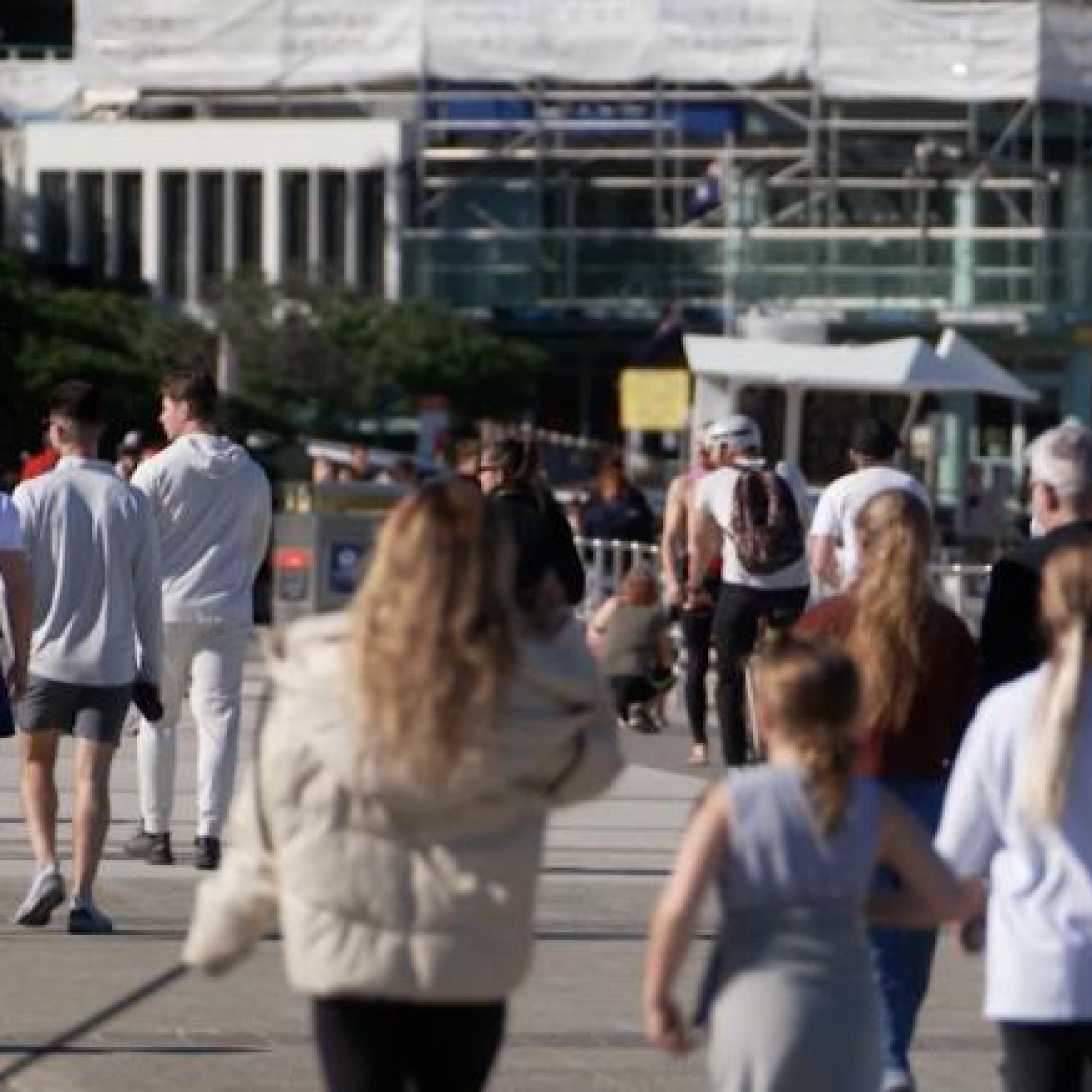 Australia reports record Covid-19 cases as Sydney hospitals set up emergency tents