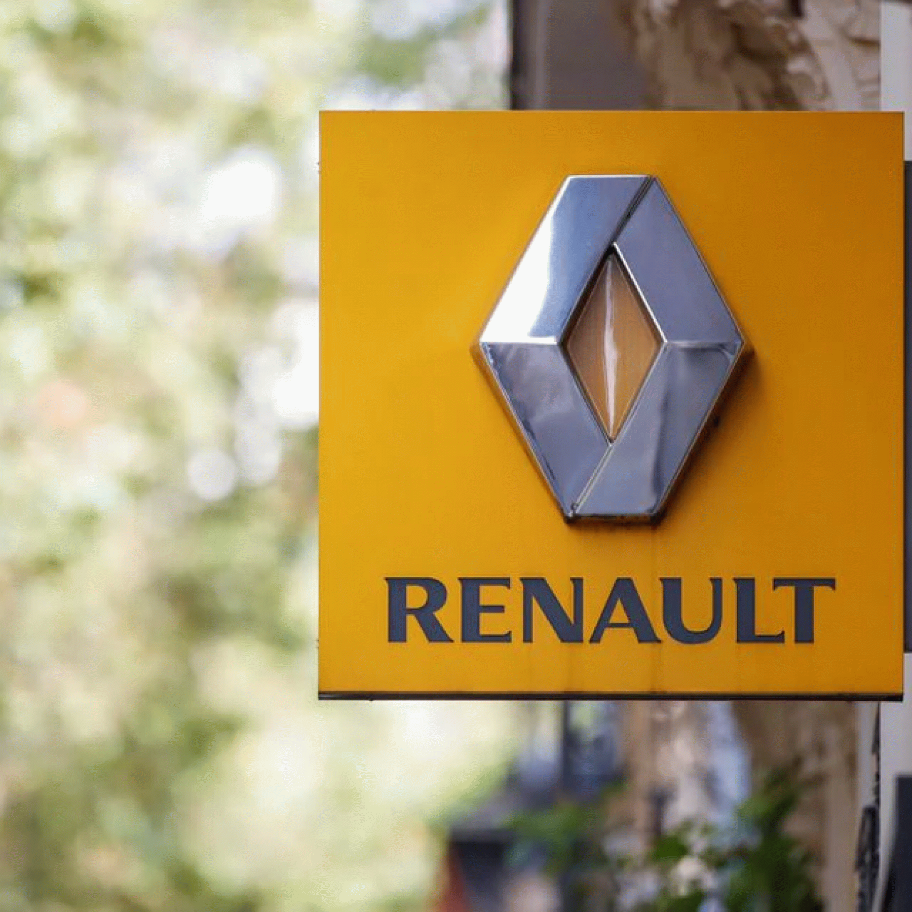 Chip crunch to hit Renault 2021 production harder than forecast