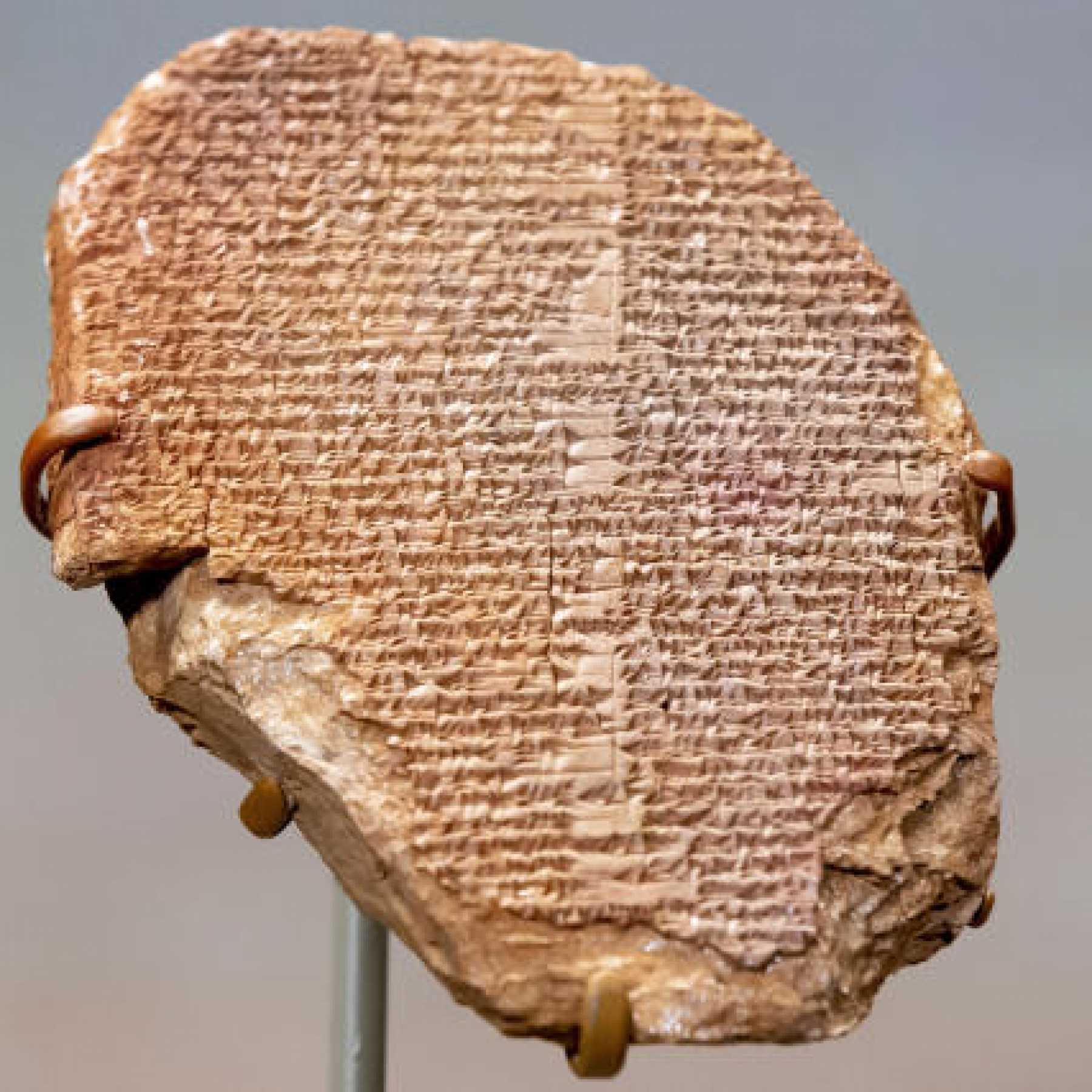 Iraqs ancient Gilgamesh tablet set to return home after US returns artefact