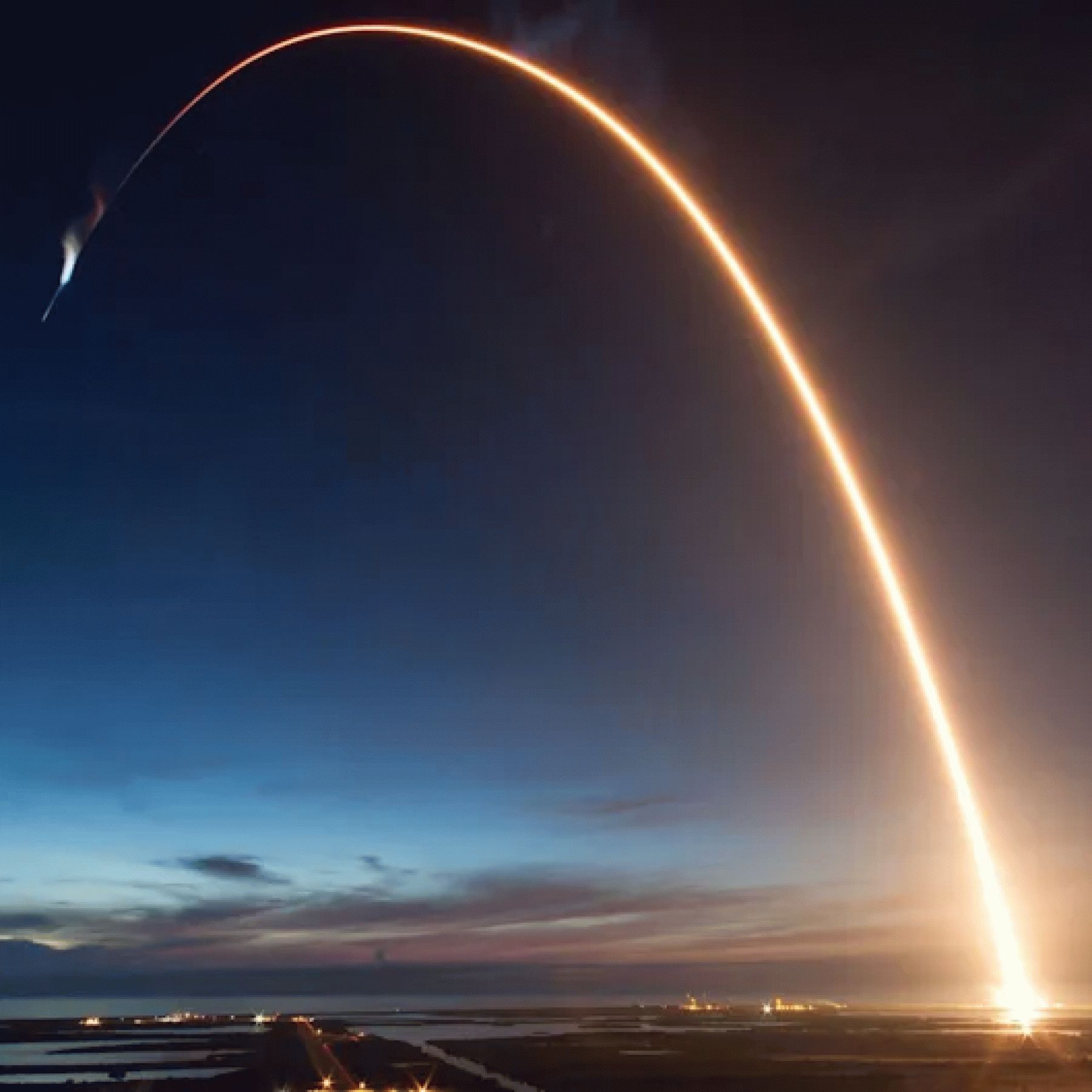 SpaceXs Dragon spacecraft caused a sonic boom in Florida after splashing down in the Atlantic residents say