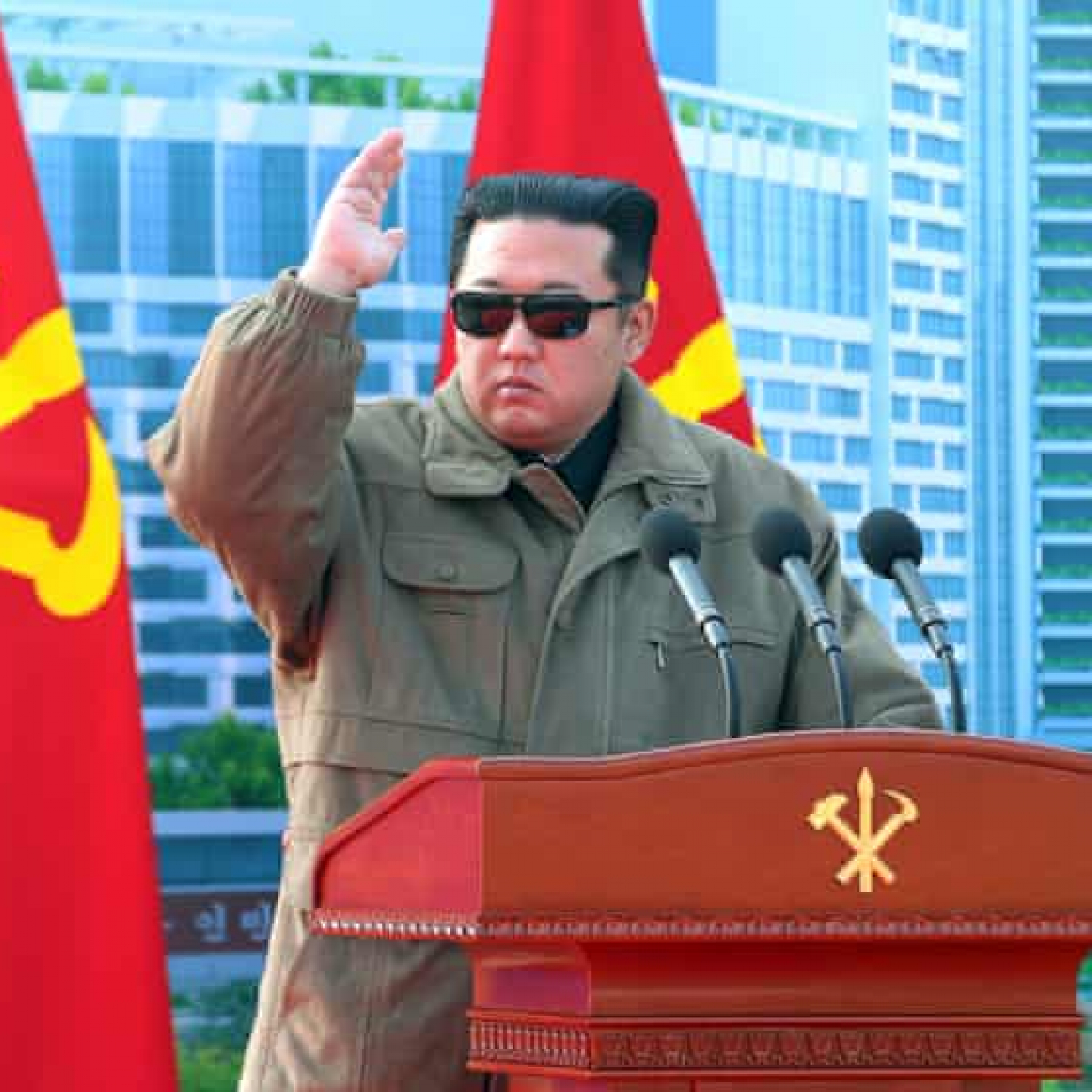 N. Korean leader Kim attends concert glorifying his power