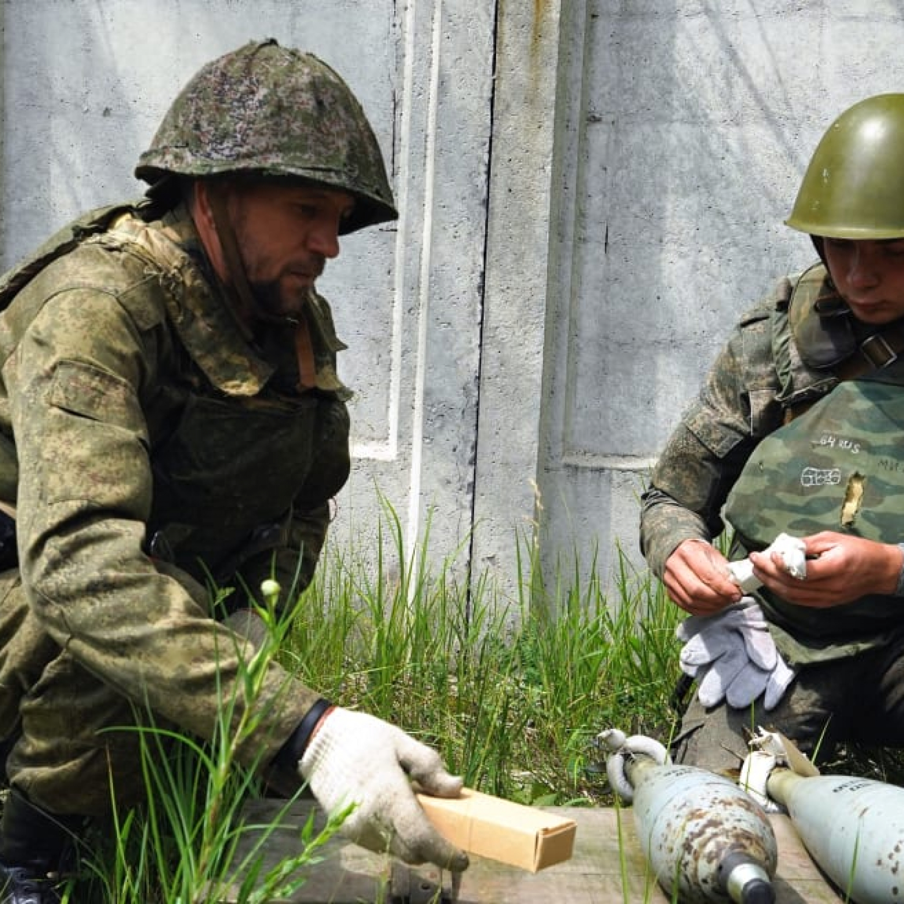Ukraine pleads for more weapons