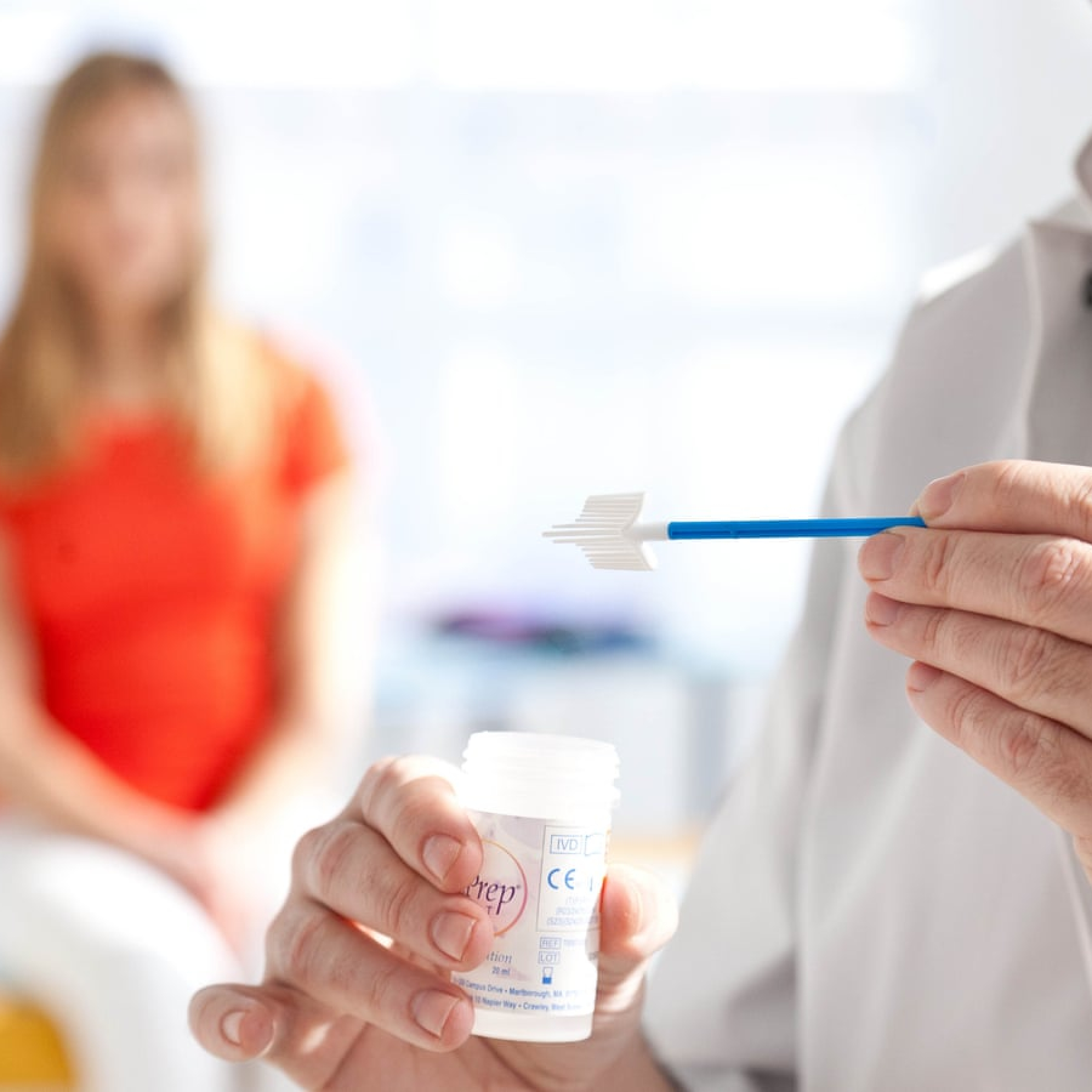 Smear tests might help pick up ovary and breast cancers