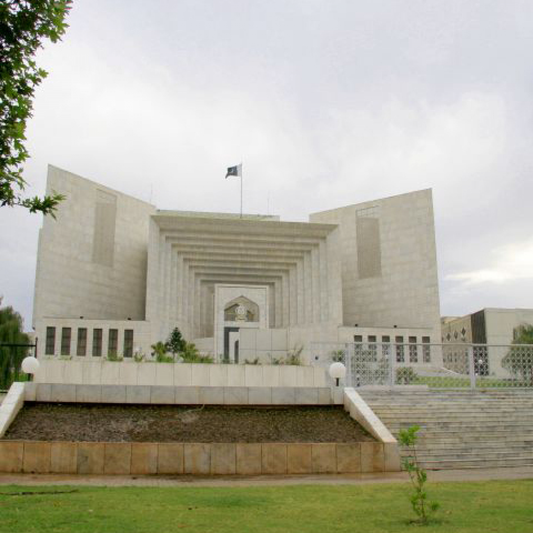 Pak SC summons govt on harassment of journalists