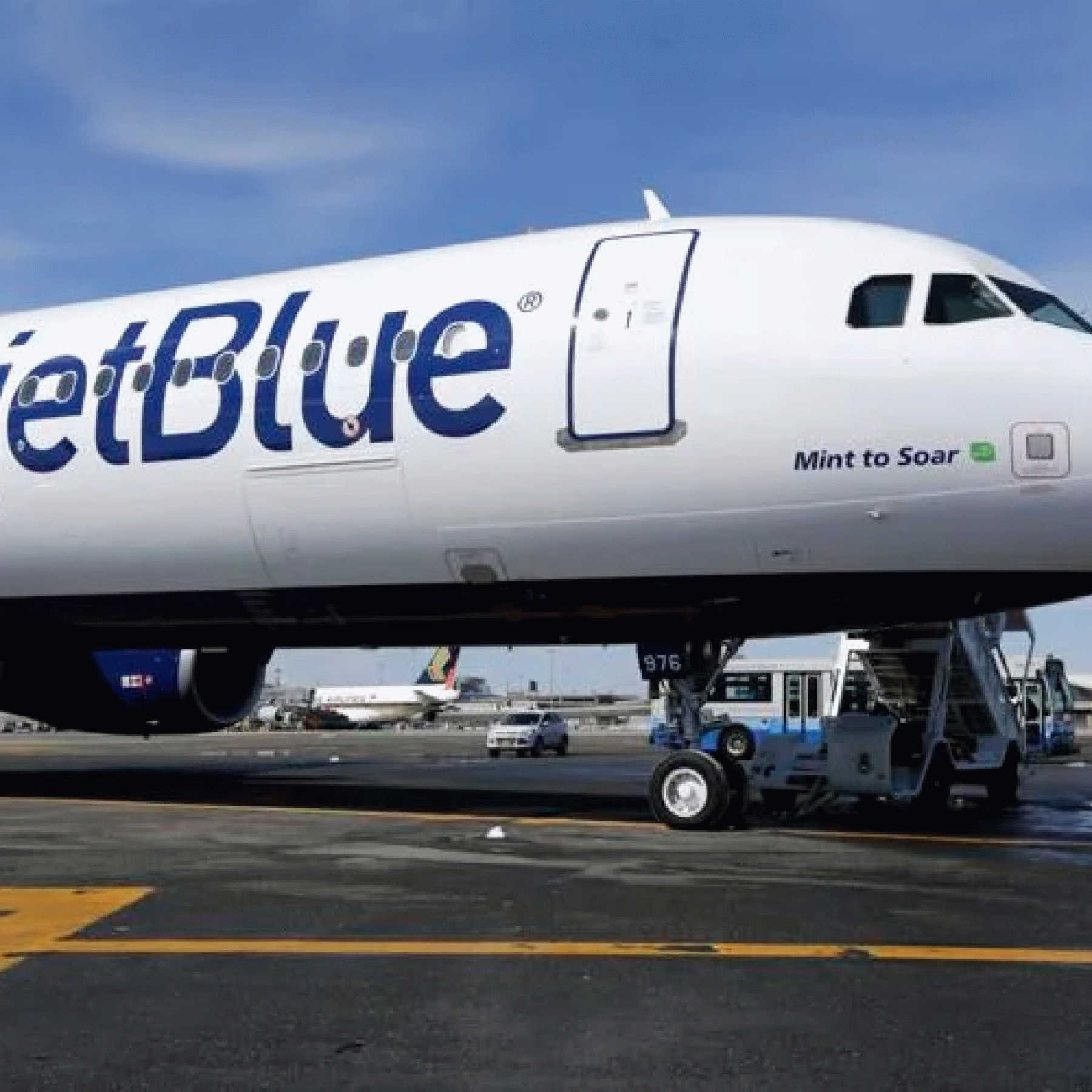 Rebuffed by Spirit JetBlue goes hostile in takeover bid