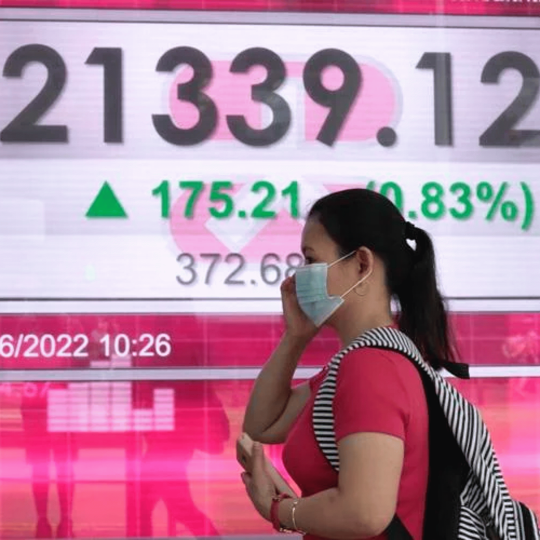 Asian benchmarks mostly lower after tepid Wall St session