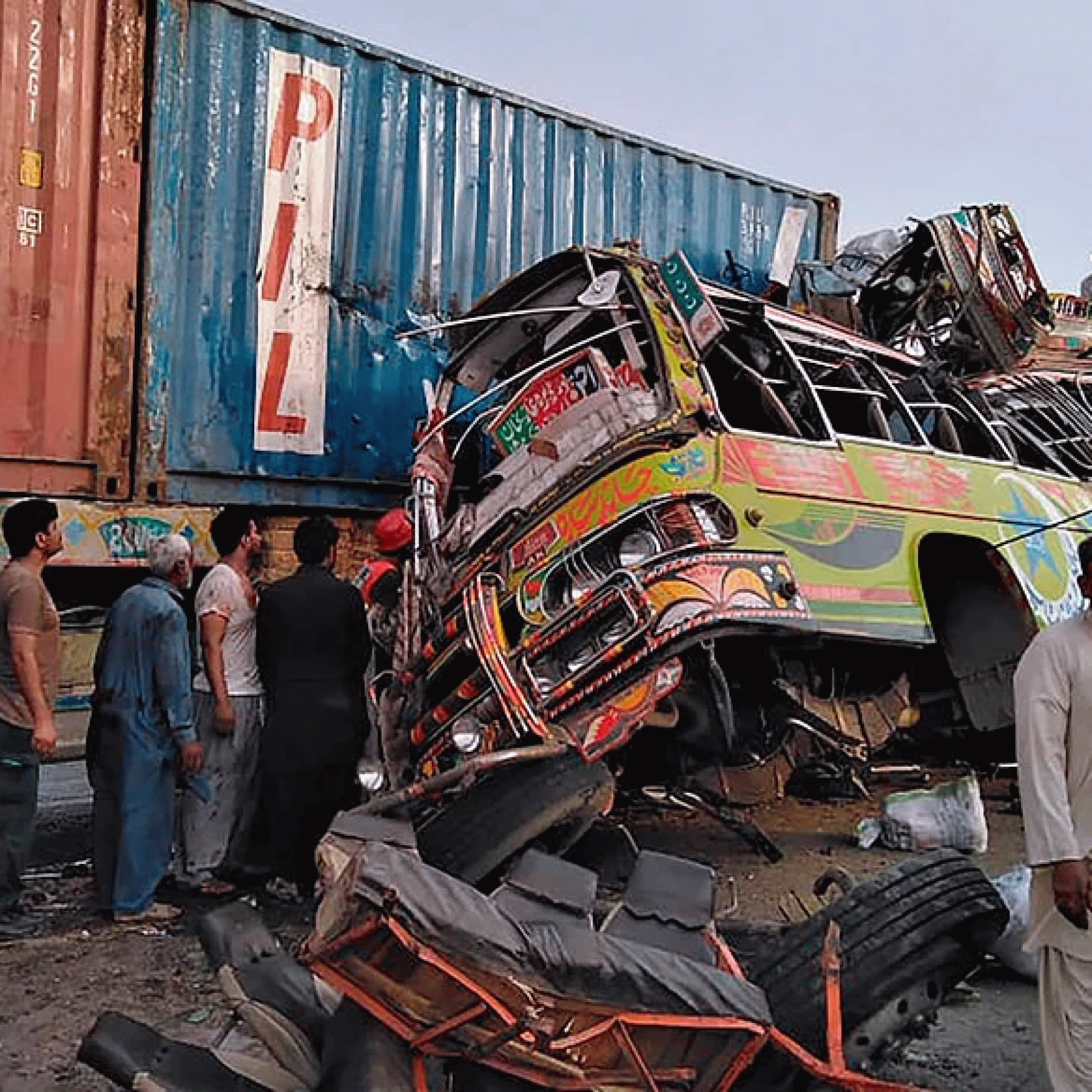 Pakistan: 995 road accidents reported in last 24 hours in Punjab 9 dead