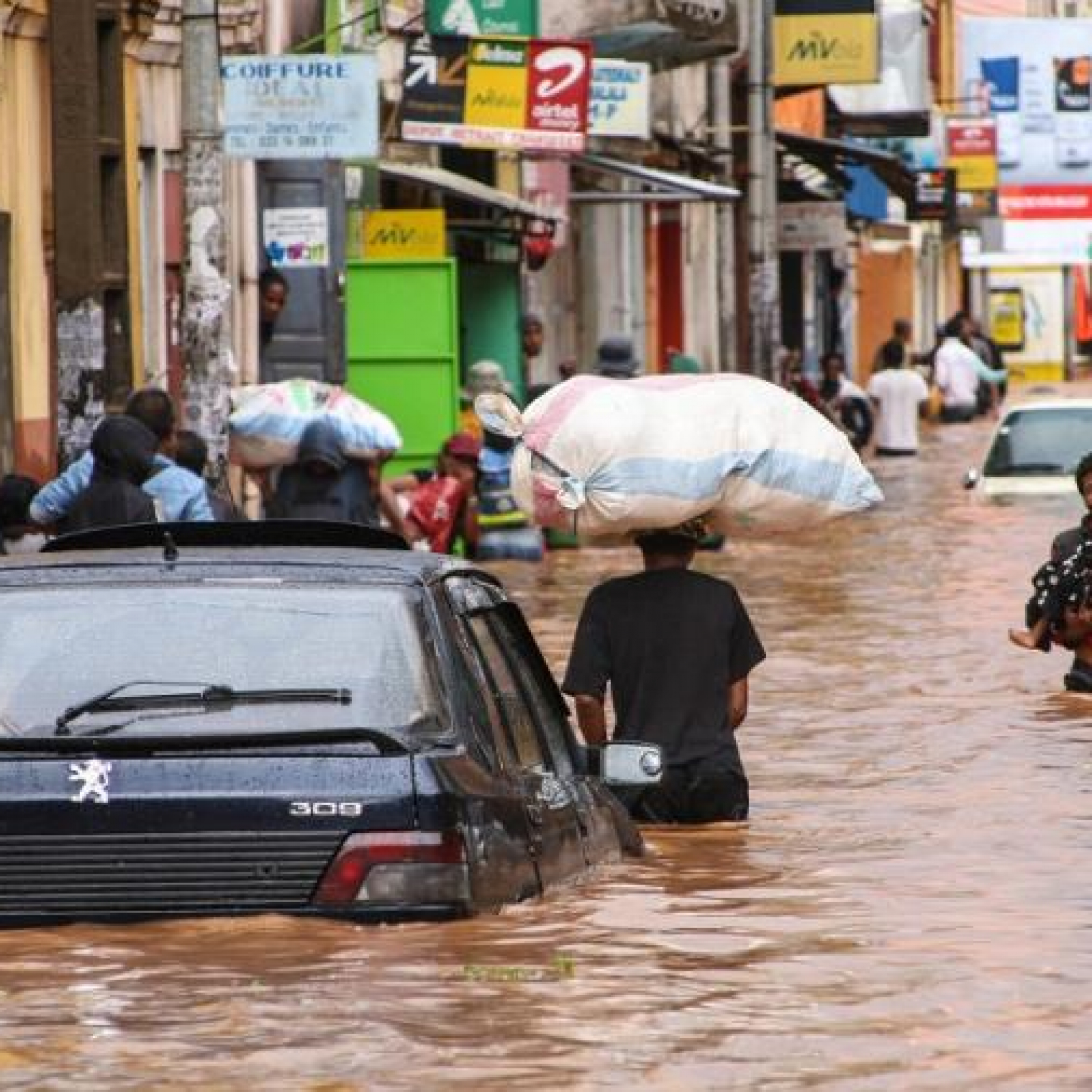 Madagascar: Deadly tropical storms cause flooding landslides
