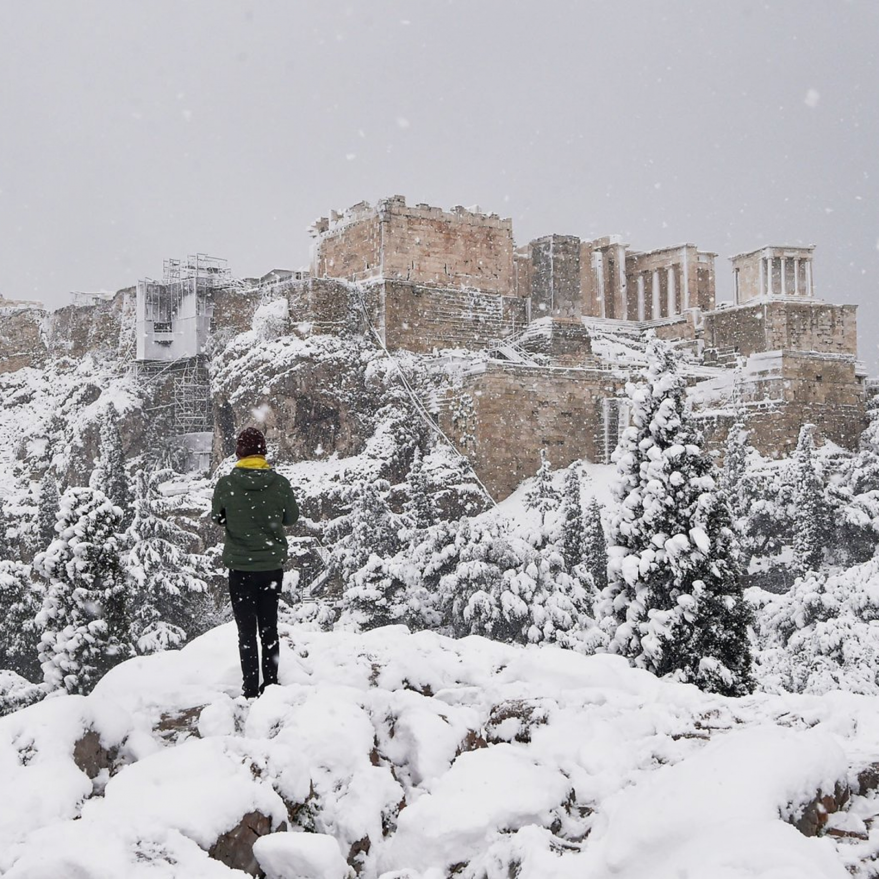Snowstorm blankets eastern Mediterranean closing airports schools and vaccination centres Greece