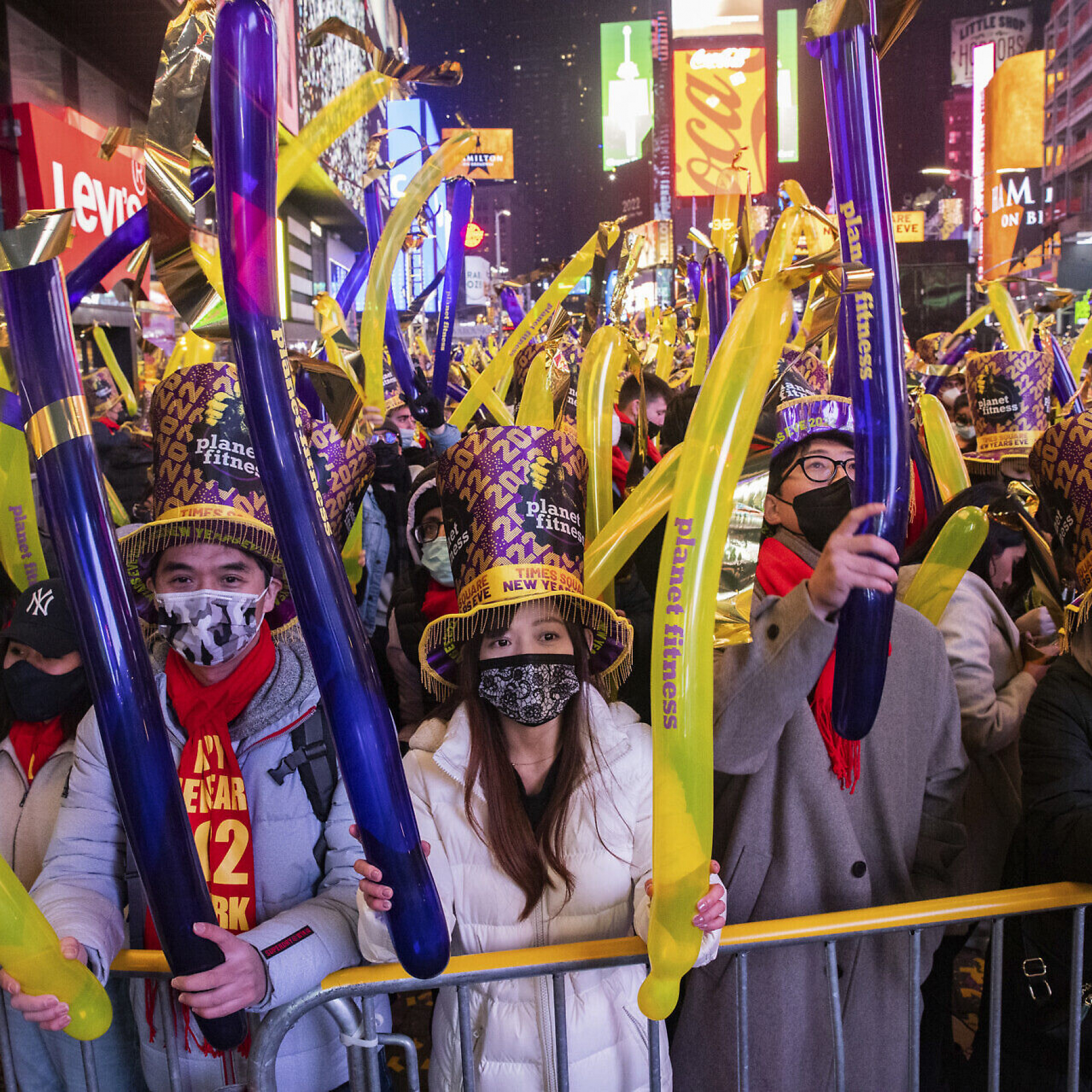 New York City ushers in 2022 with ball drop in Times Square