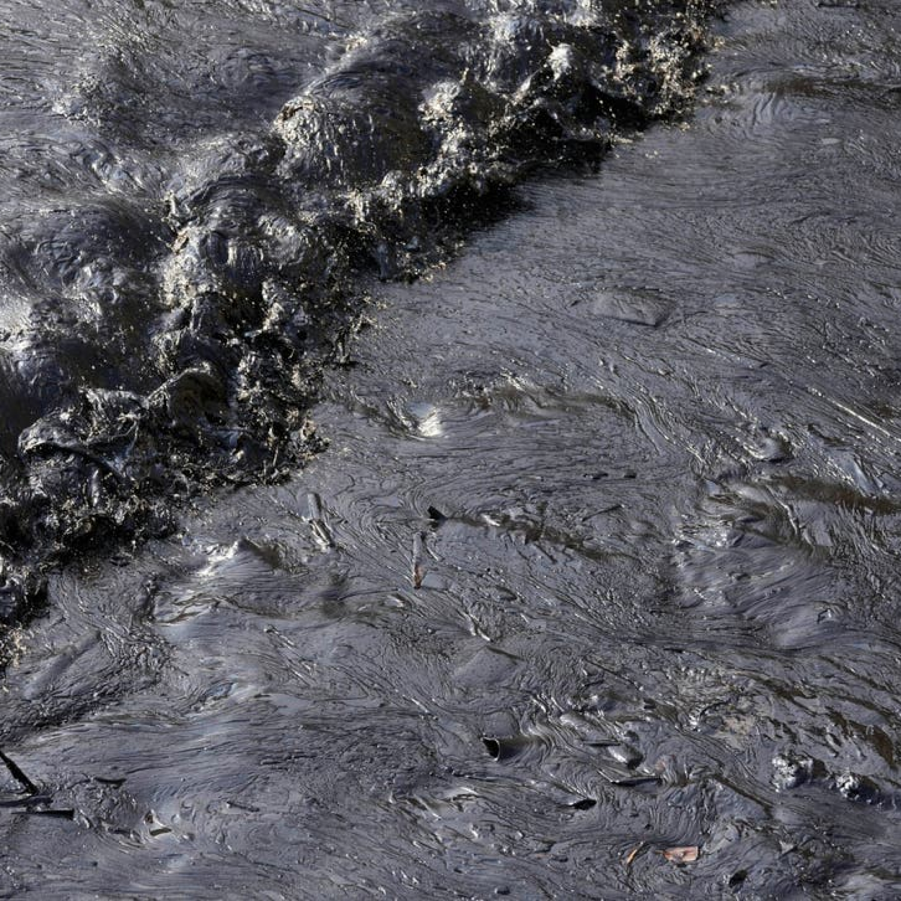 Waves from eruption in Tonga cause oil spill in Peru