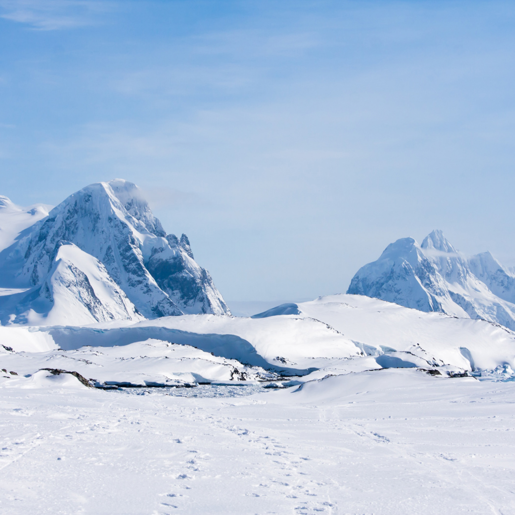 Coronavirus pandemic: Antarctic outpost hit by Covid-19 outbreak