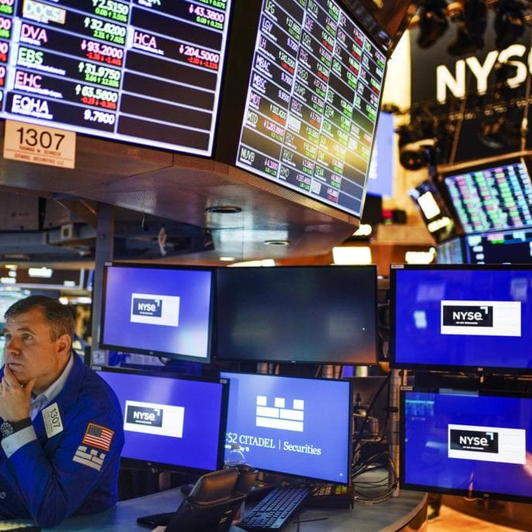 Asian stocks rise after Wall St slips closer to bear market