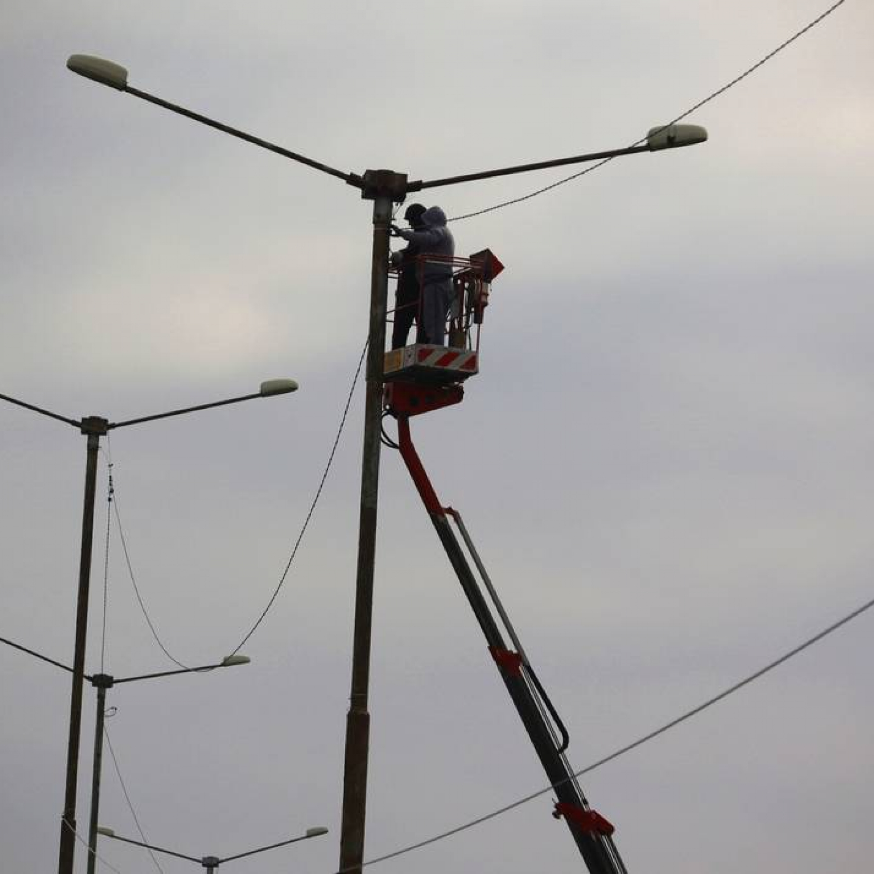 Europeans weigh costs of cutting Russian energy over Ukraine