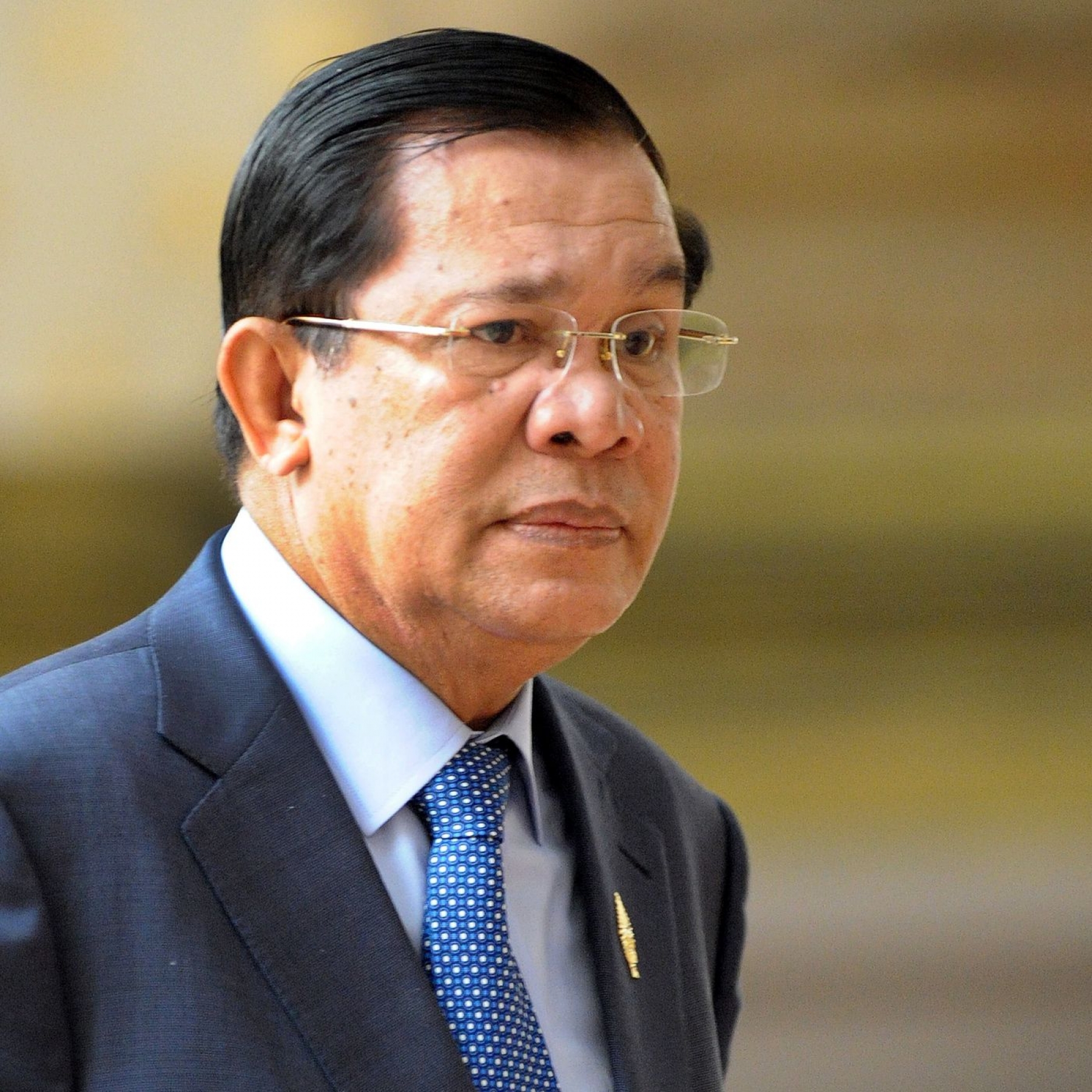 US Urged to Clarify Approach to Cambodias Drift Toward China