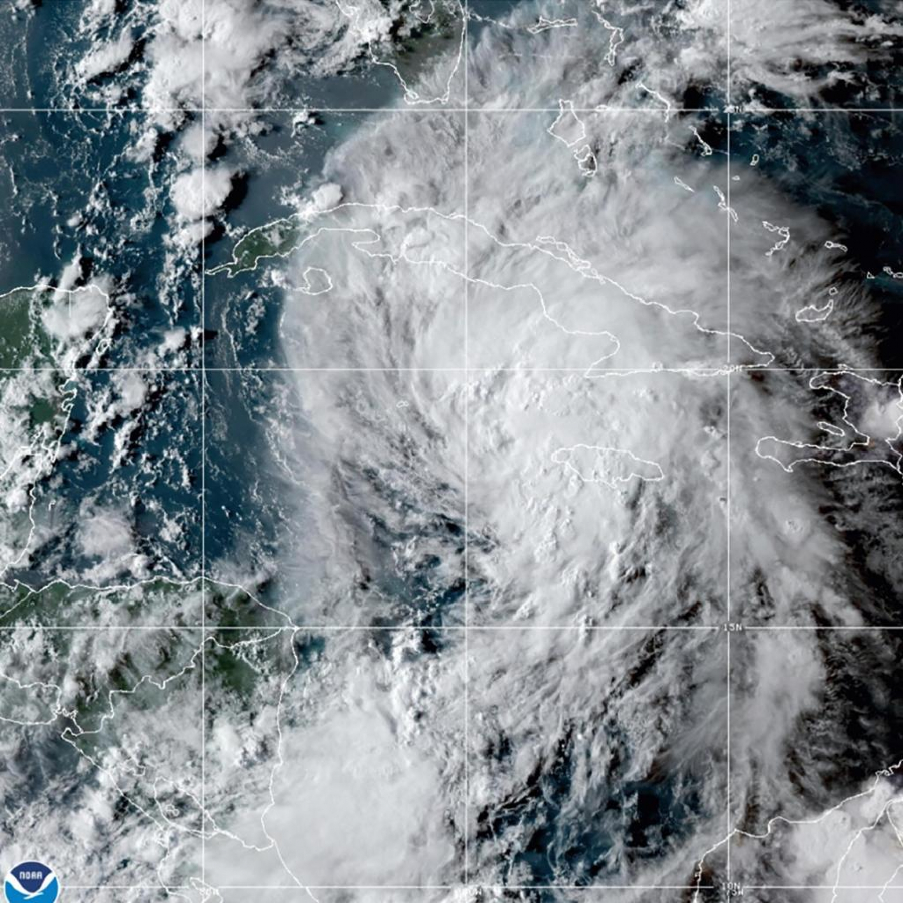 Ida aims to hit New Orleans on Hurricane Katrina anniversary