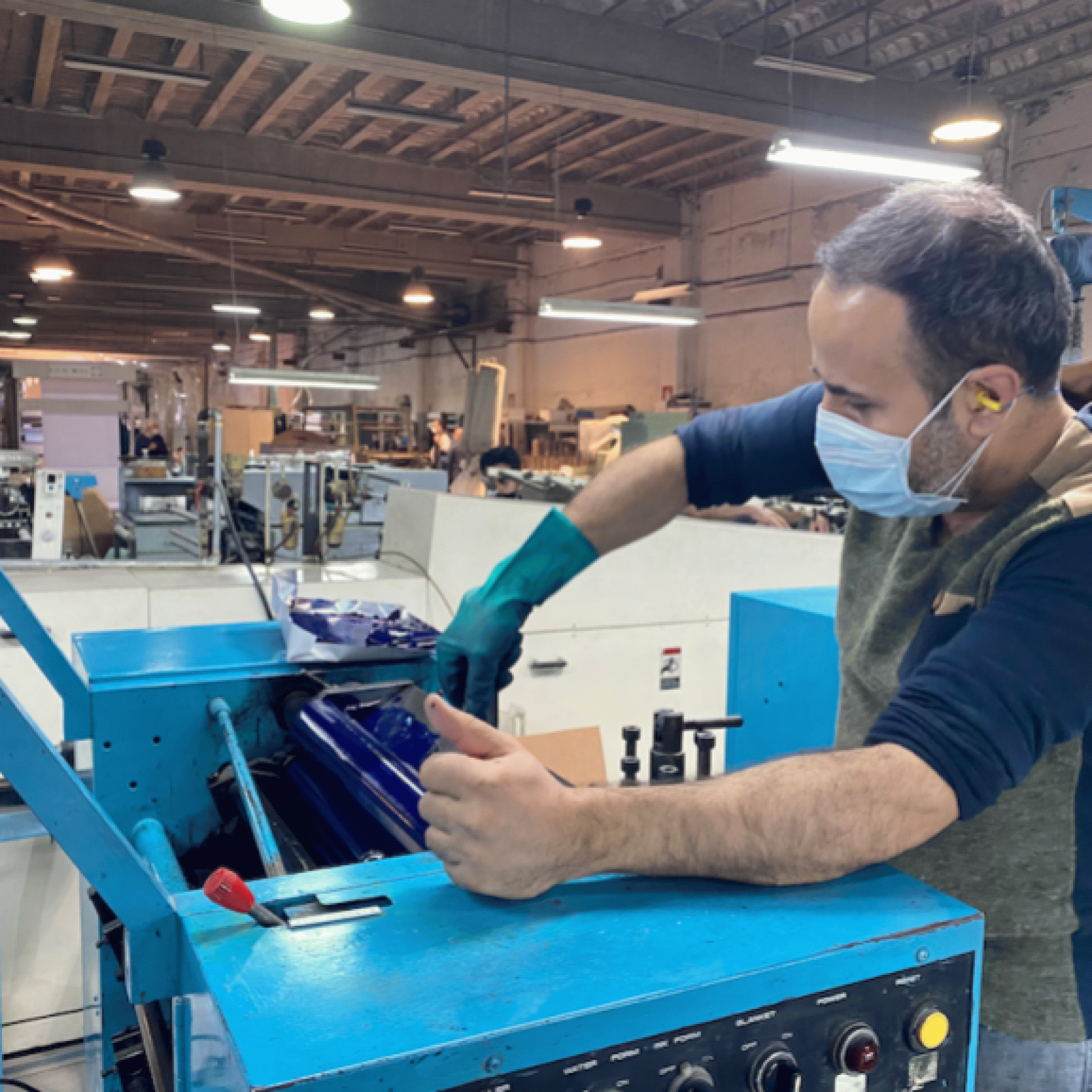 In Lebanon manufacturers mull stark choices to stay in business