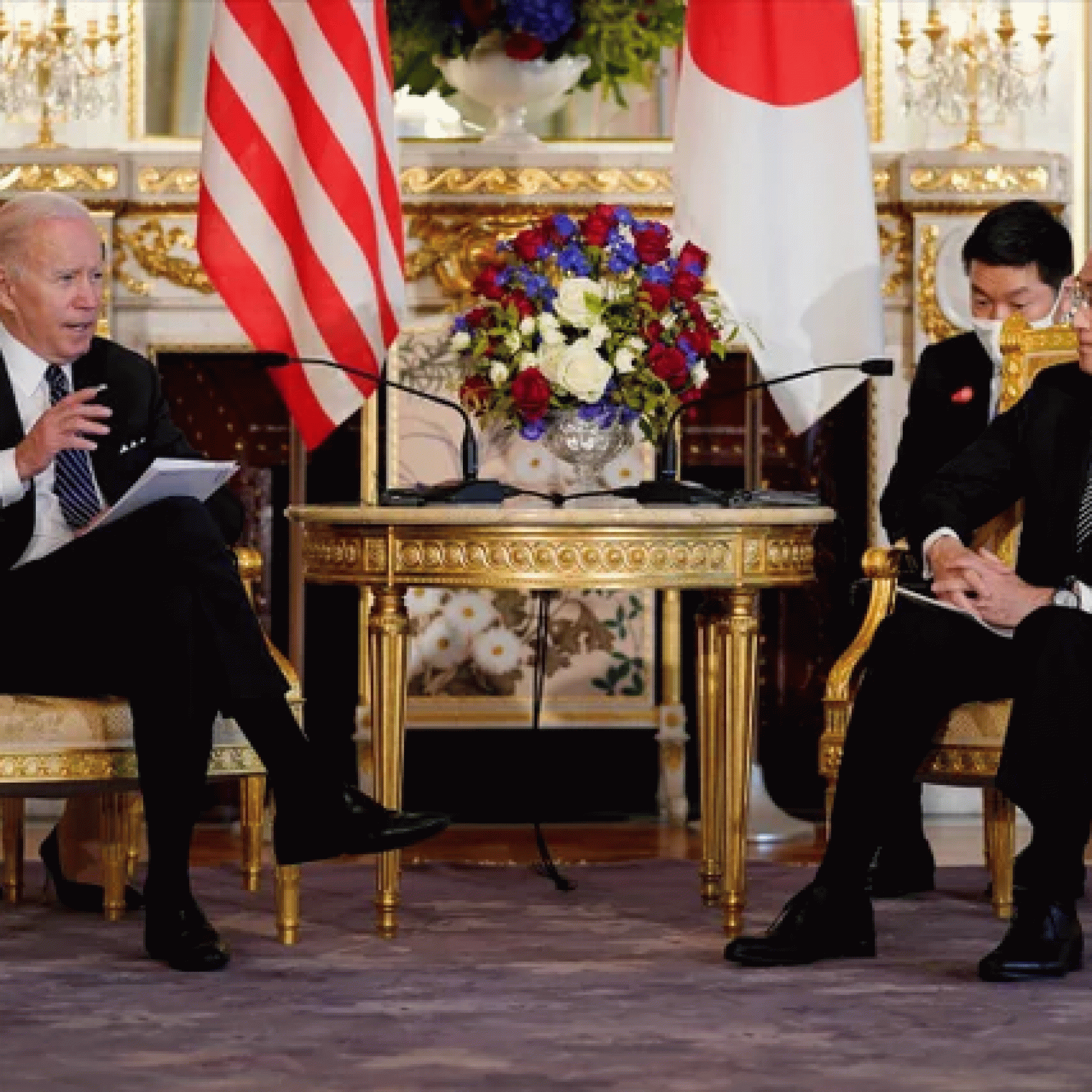 China demands end to US-Taiwan military collusion