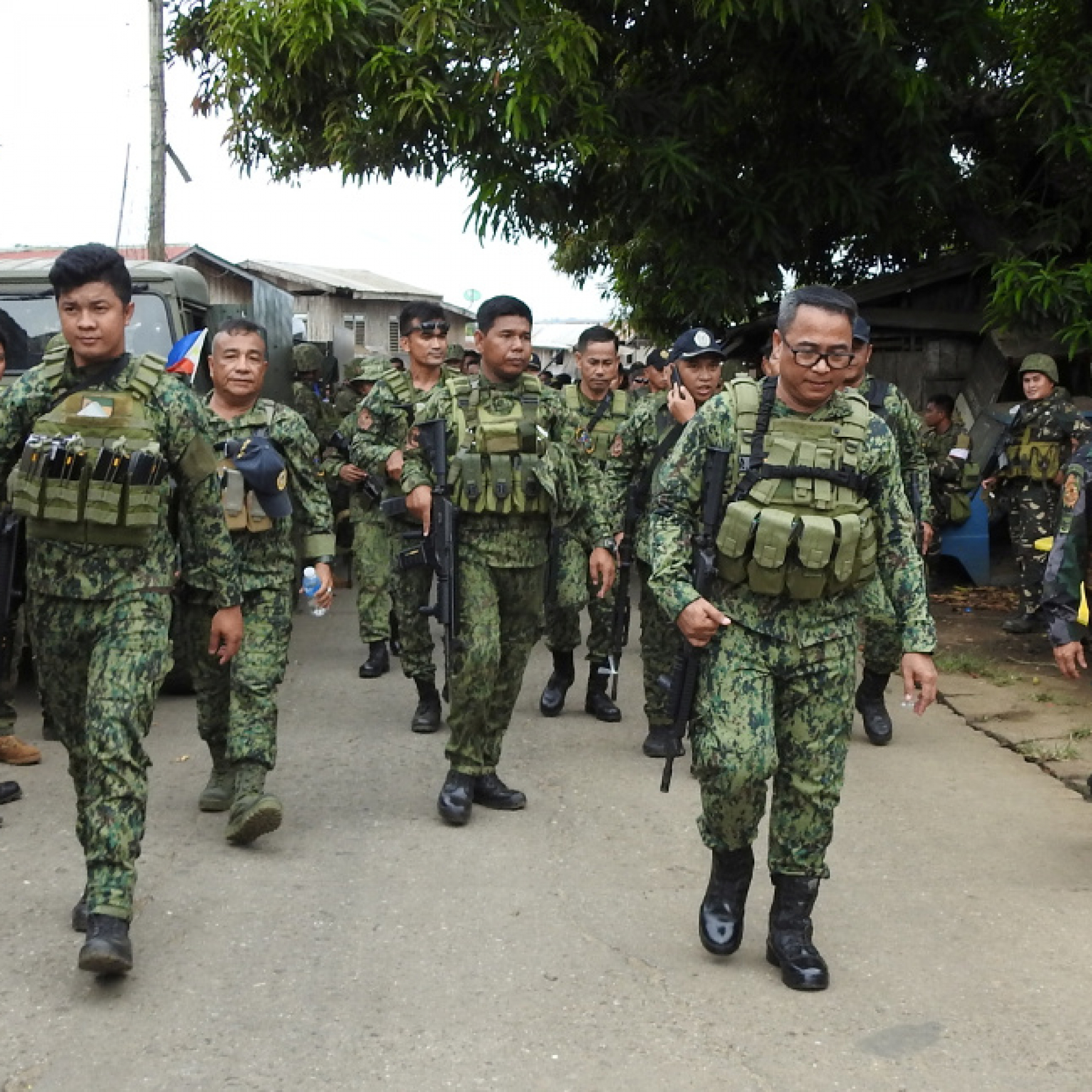 Philippine troops kill suspected bomber capture another