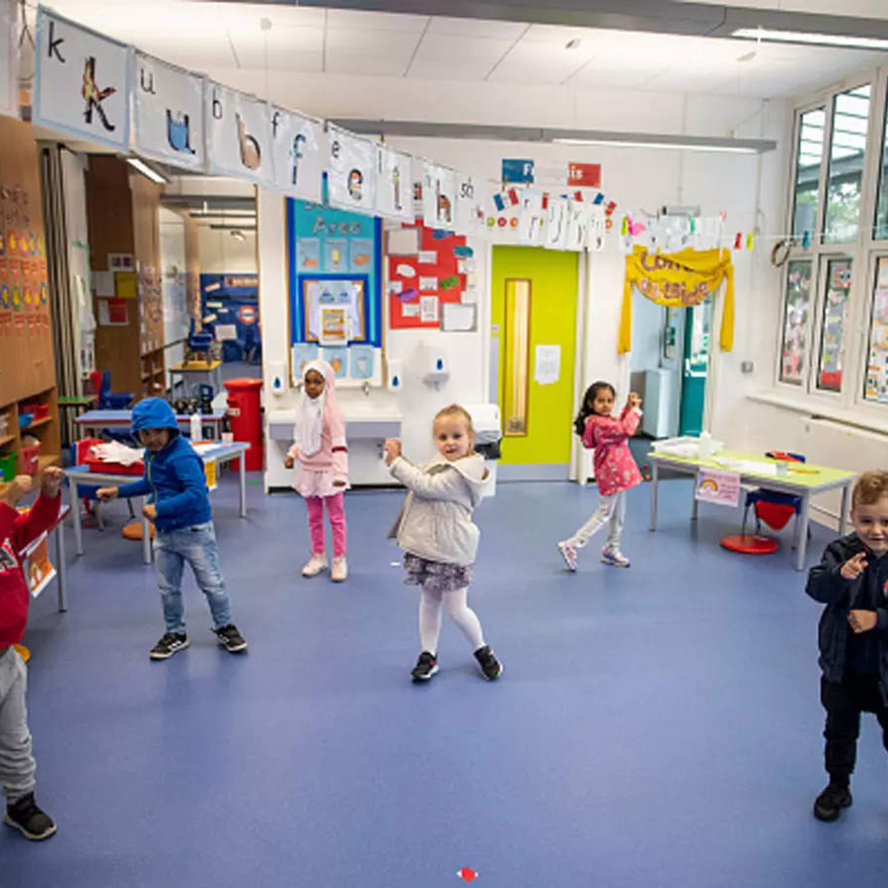 Excitement meets worry as European kids head back to school  