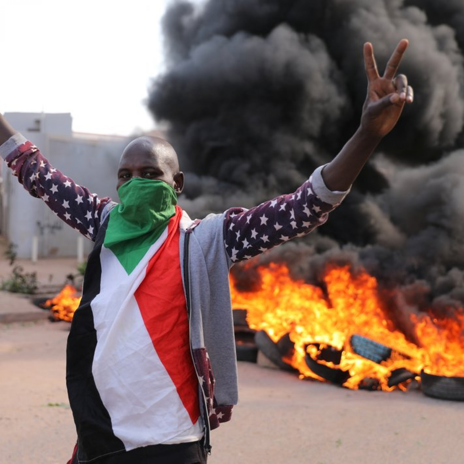 Sudan security forces fire tear gas at demonstrators in Khartoum