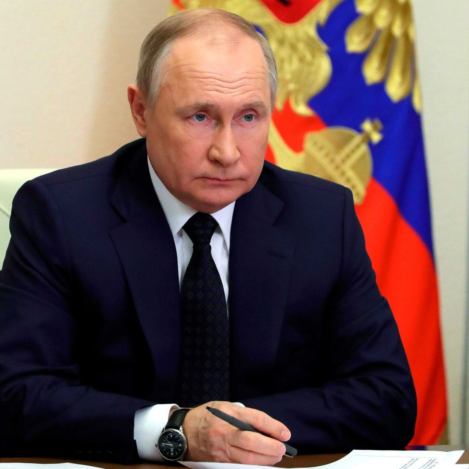 Vladimir Putin warns against phasing out Russian gas