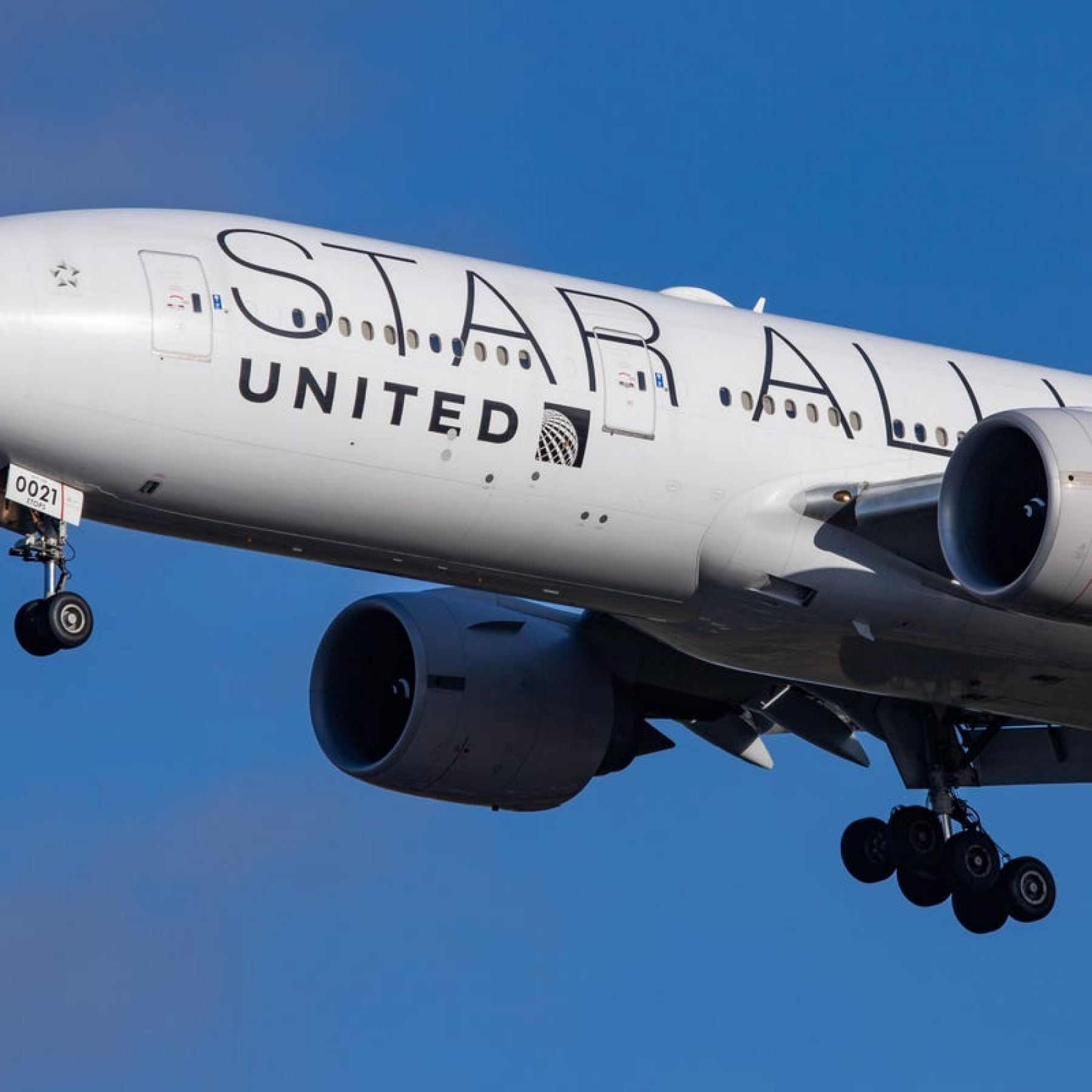 These are all the airlines impacted by the Ukraine-Russia war