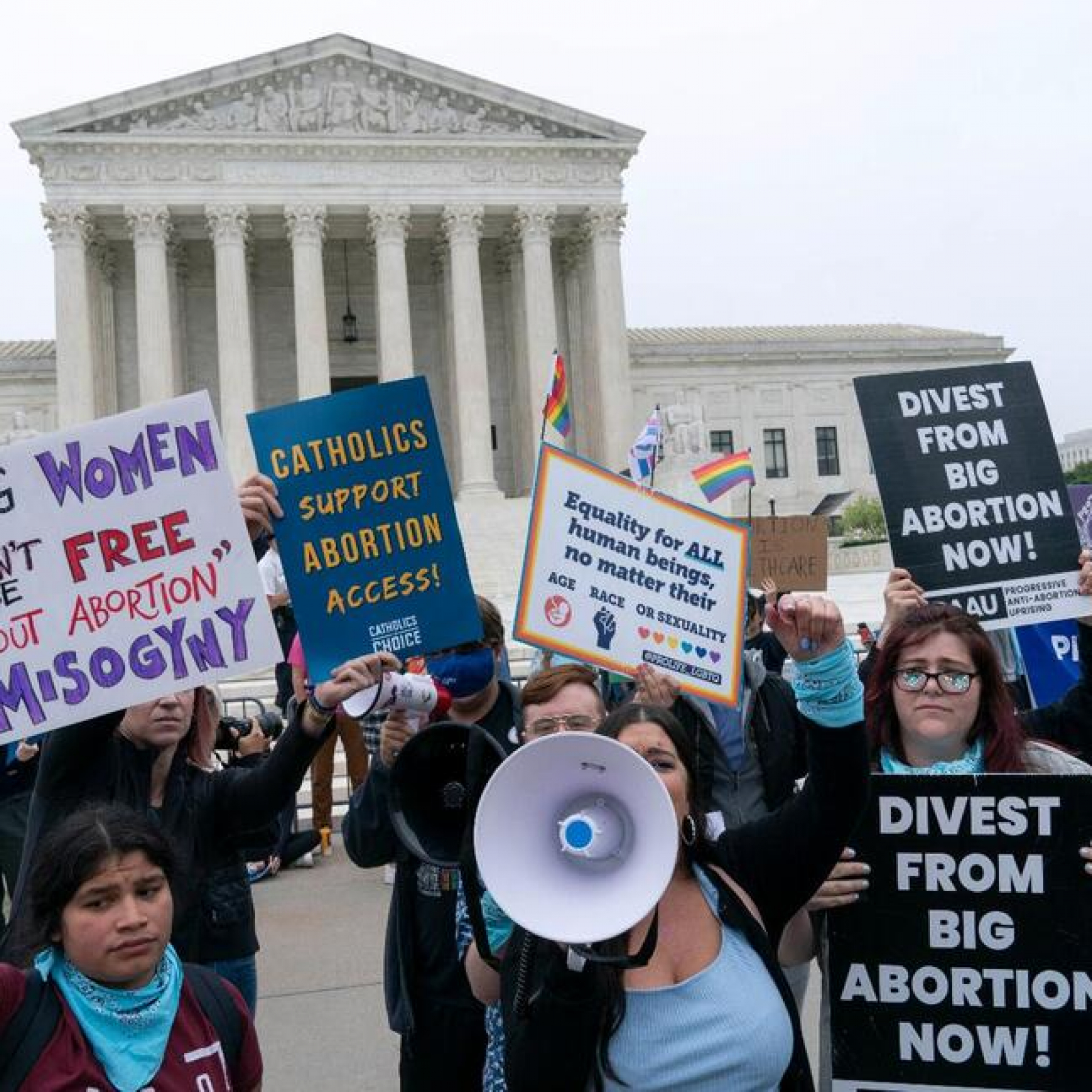 US abortion advocates vow to fight expected Roe v Wade decision