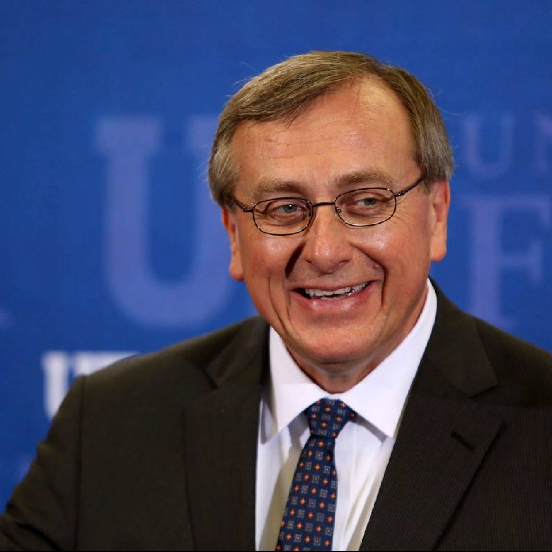 University of Floridas president is stepping down