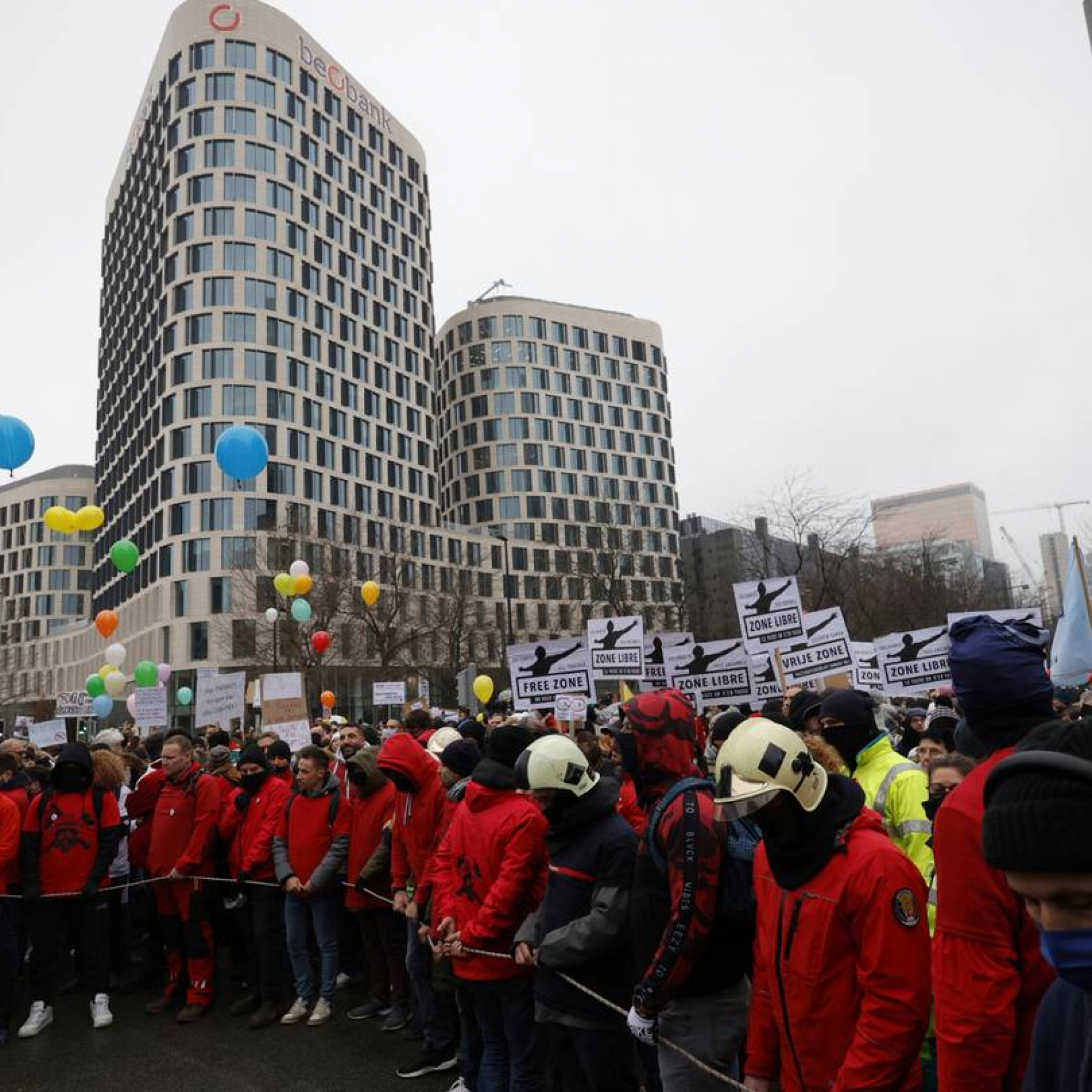 Thousands in Brussels protest renewed COVID-19 restrictions