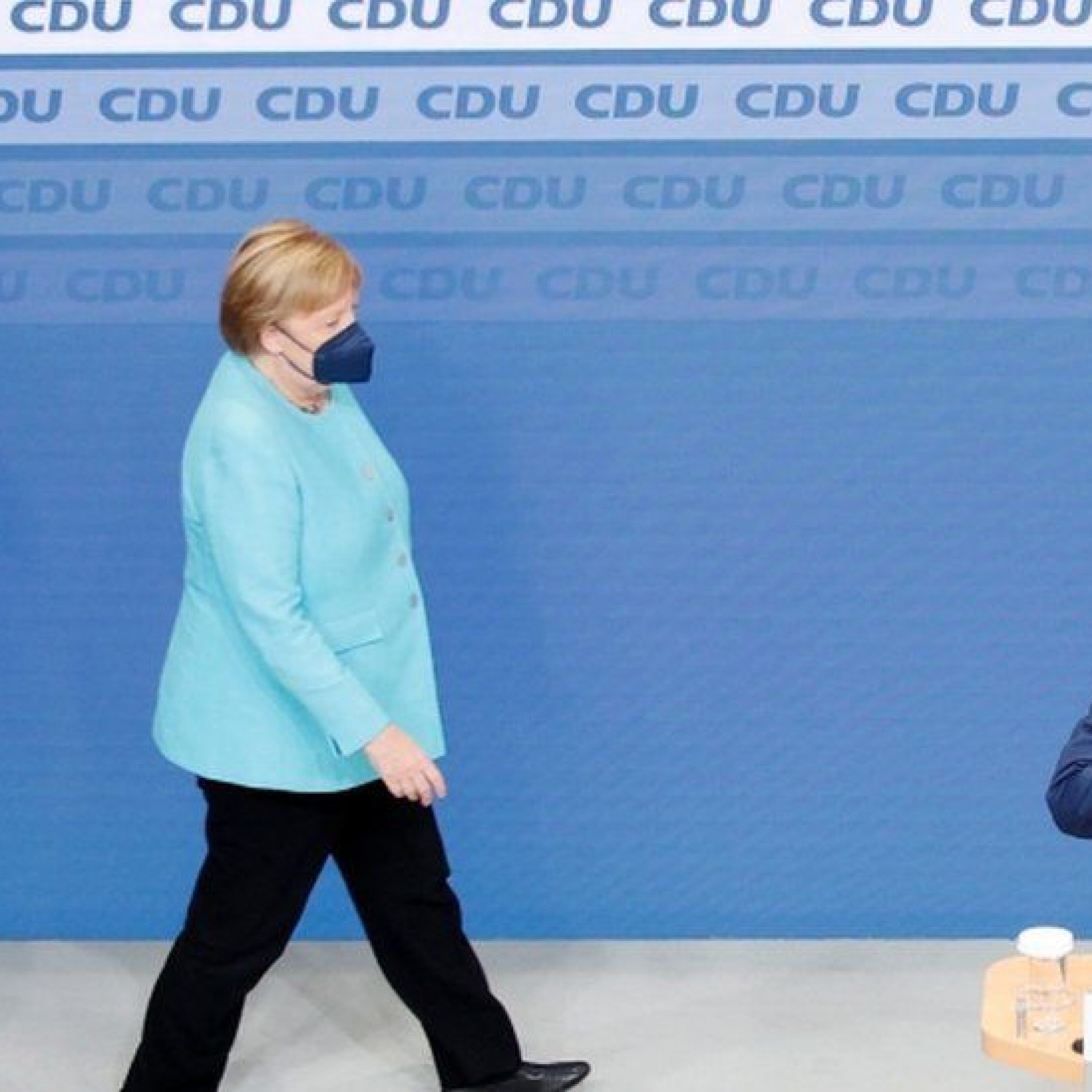 German elections: Centre-left narrowly wins against Merkels party