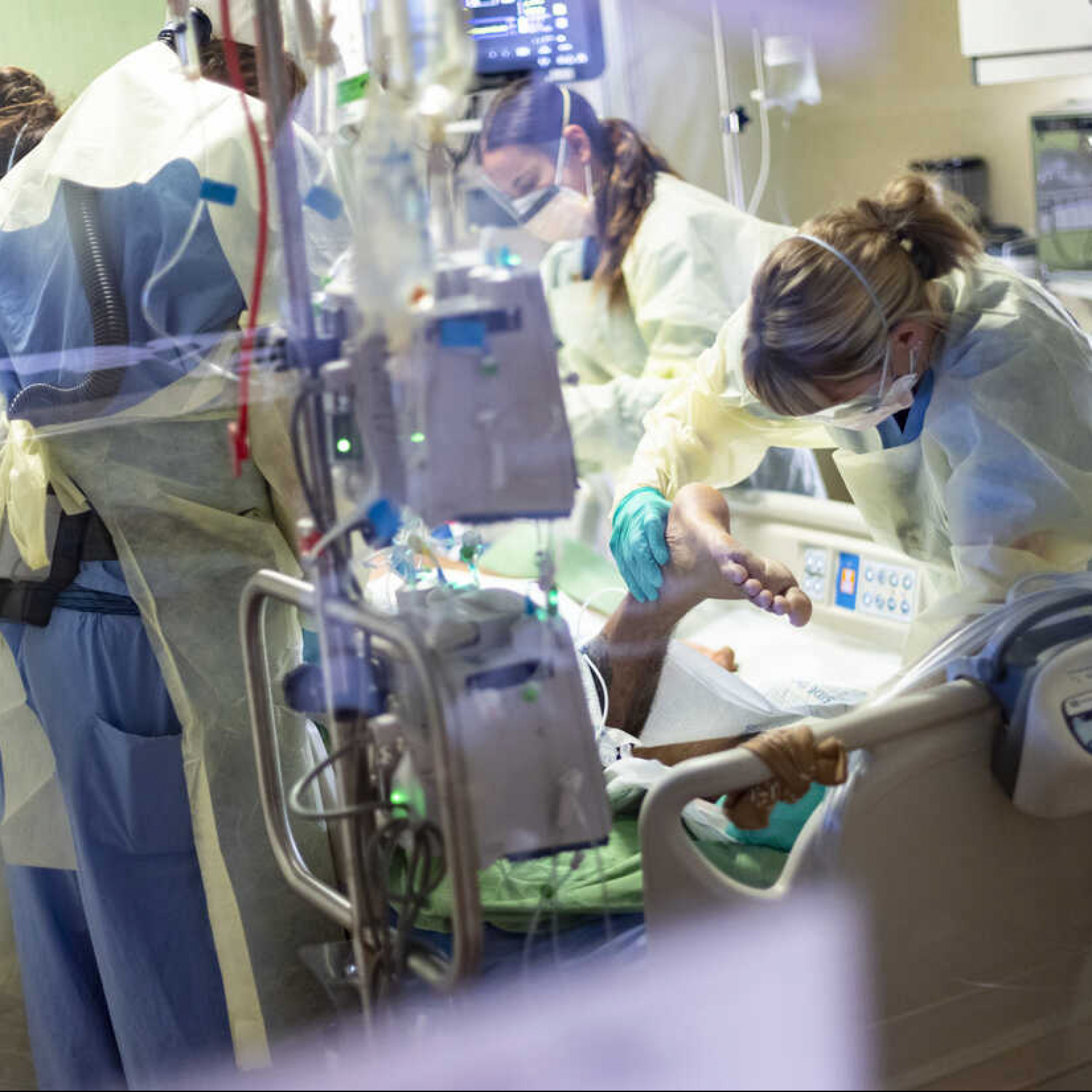 Coronavirus: Germanys omicron cases jump 45% in one day