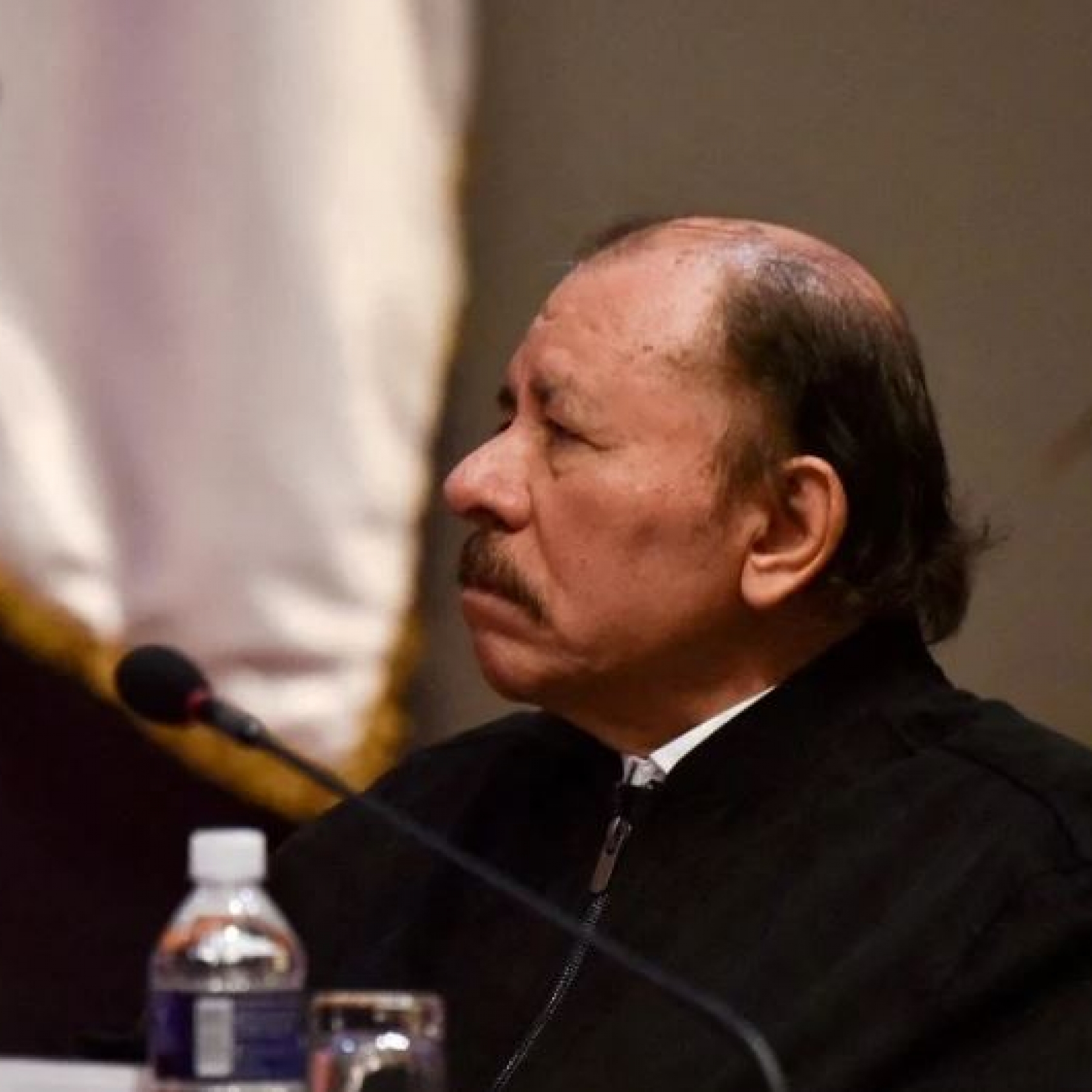 Nicaraguas government shutters 6 church radio stations