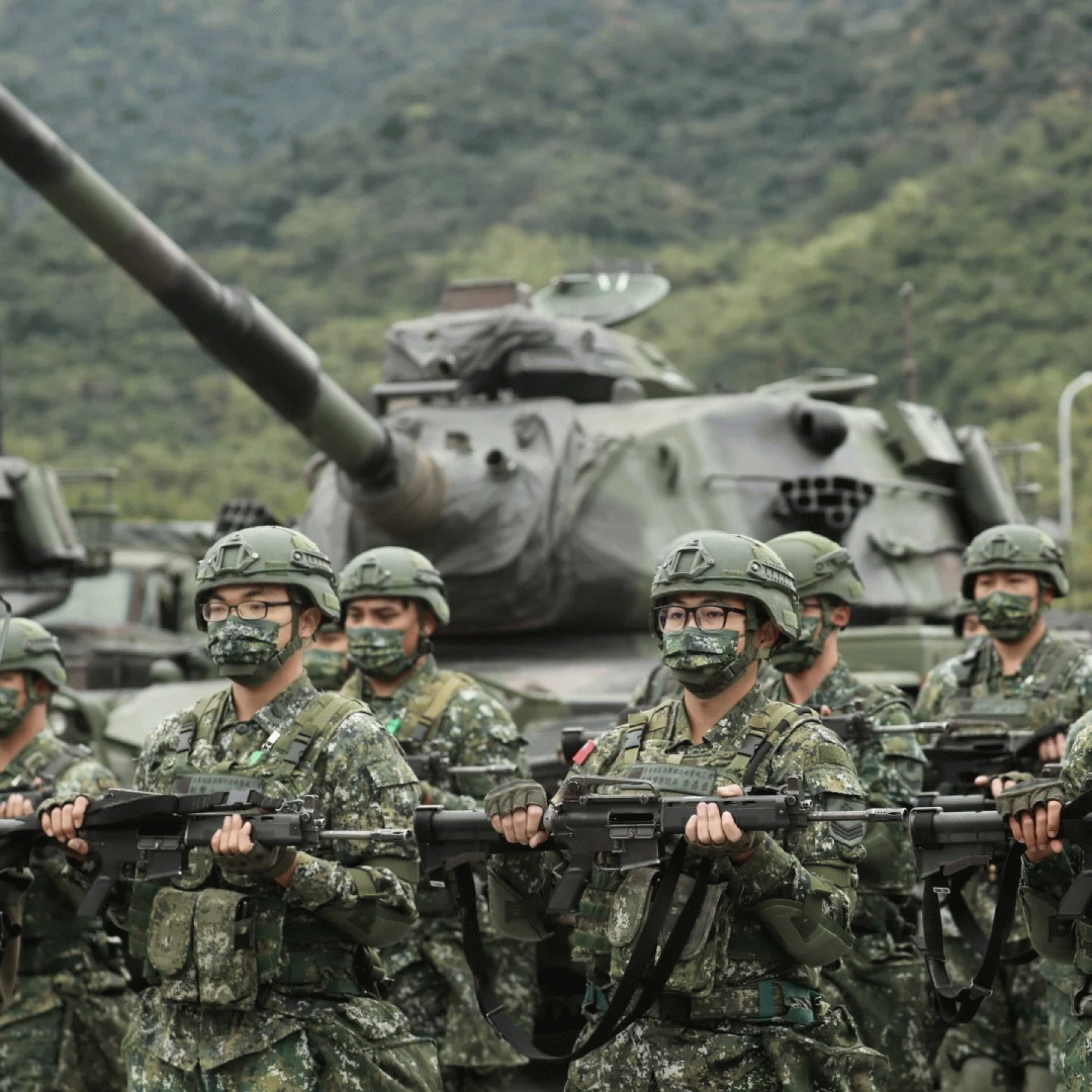 Taiwan considers extending four-month military conscription