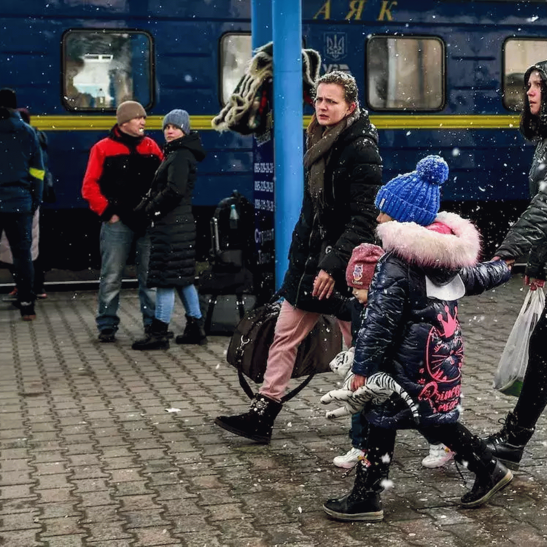 Refugee train routes delayed by technical issues in Italy and Poland