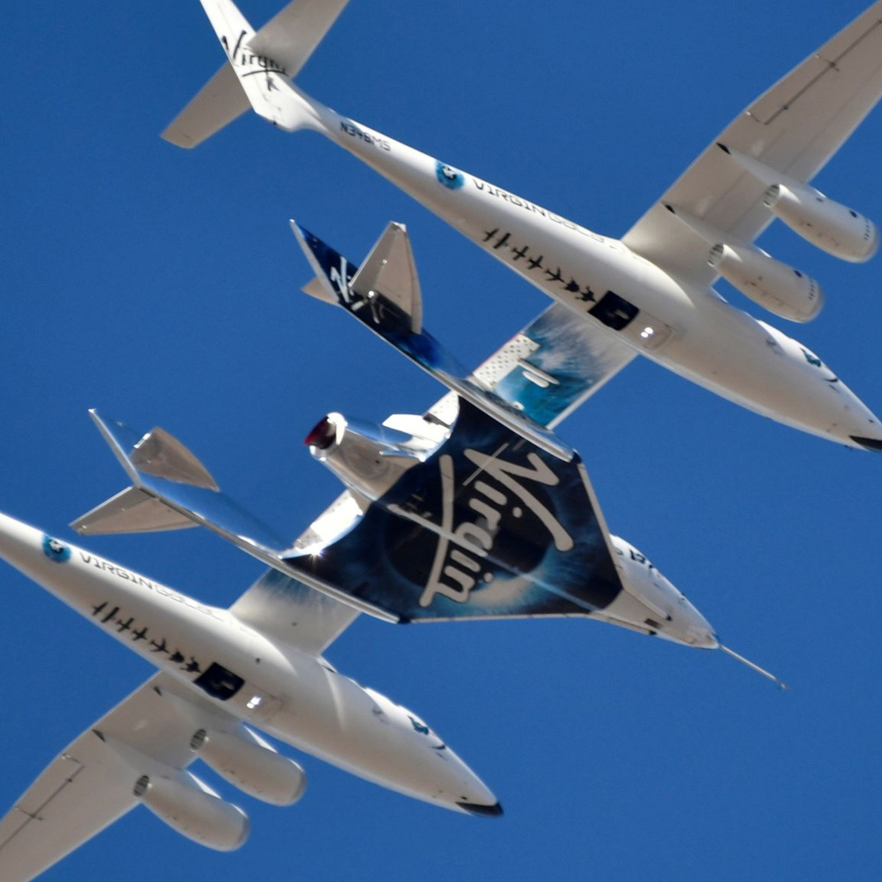 Virgin Galactic flights grounded over Branson spaceflight mishap