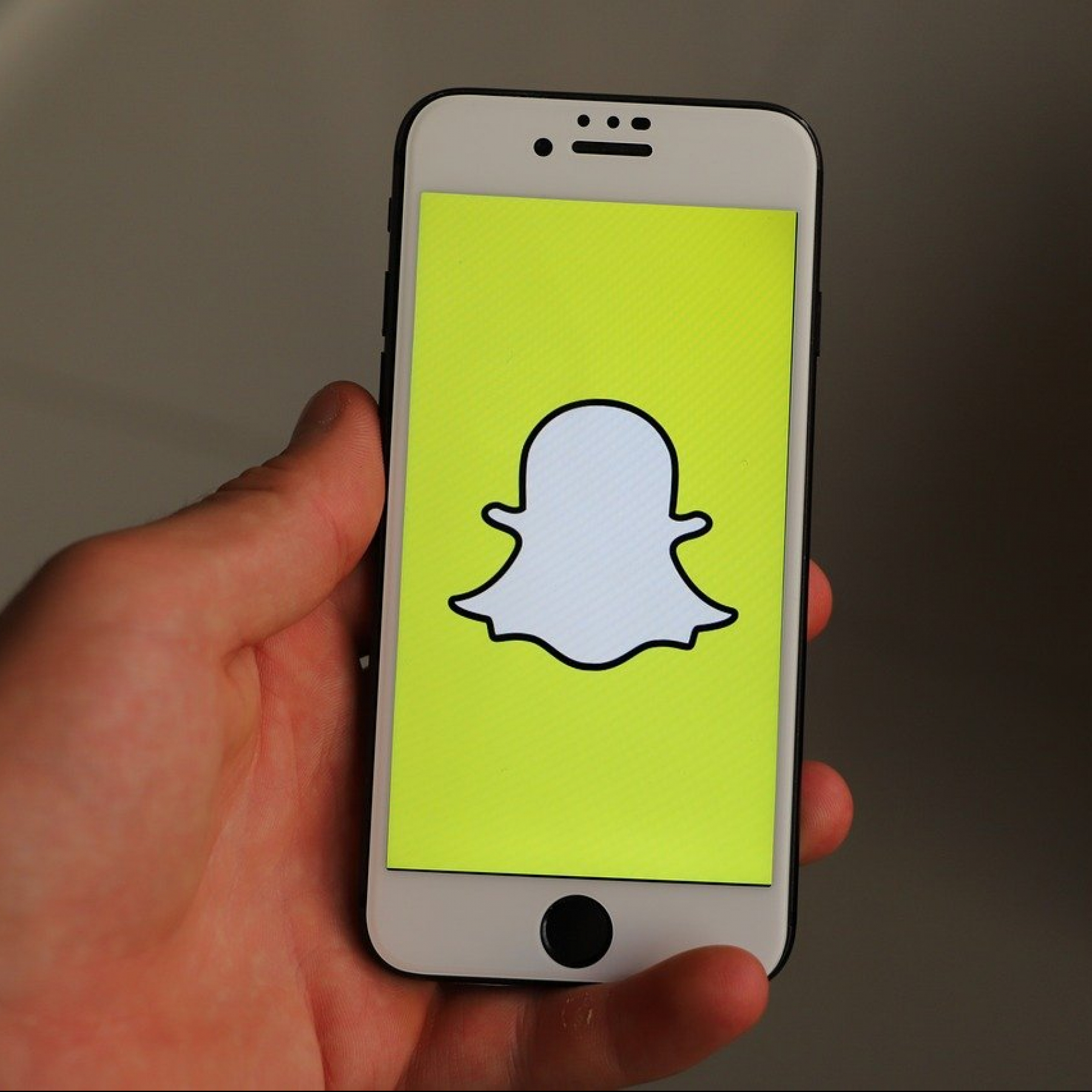Snapchat inks deal with Sony to add more songs