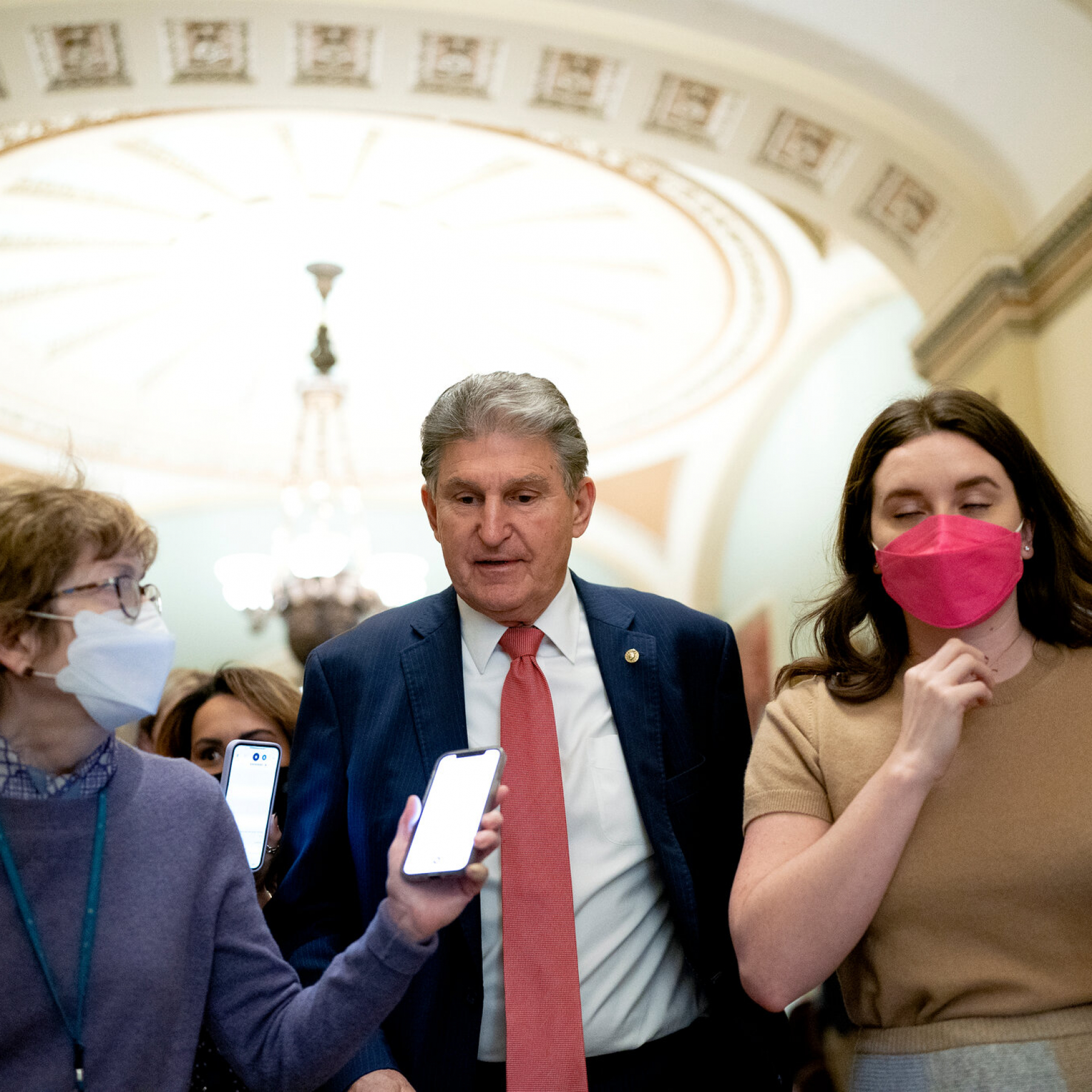 Manchin still a no Bidens $2T bill on Dems back burner