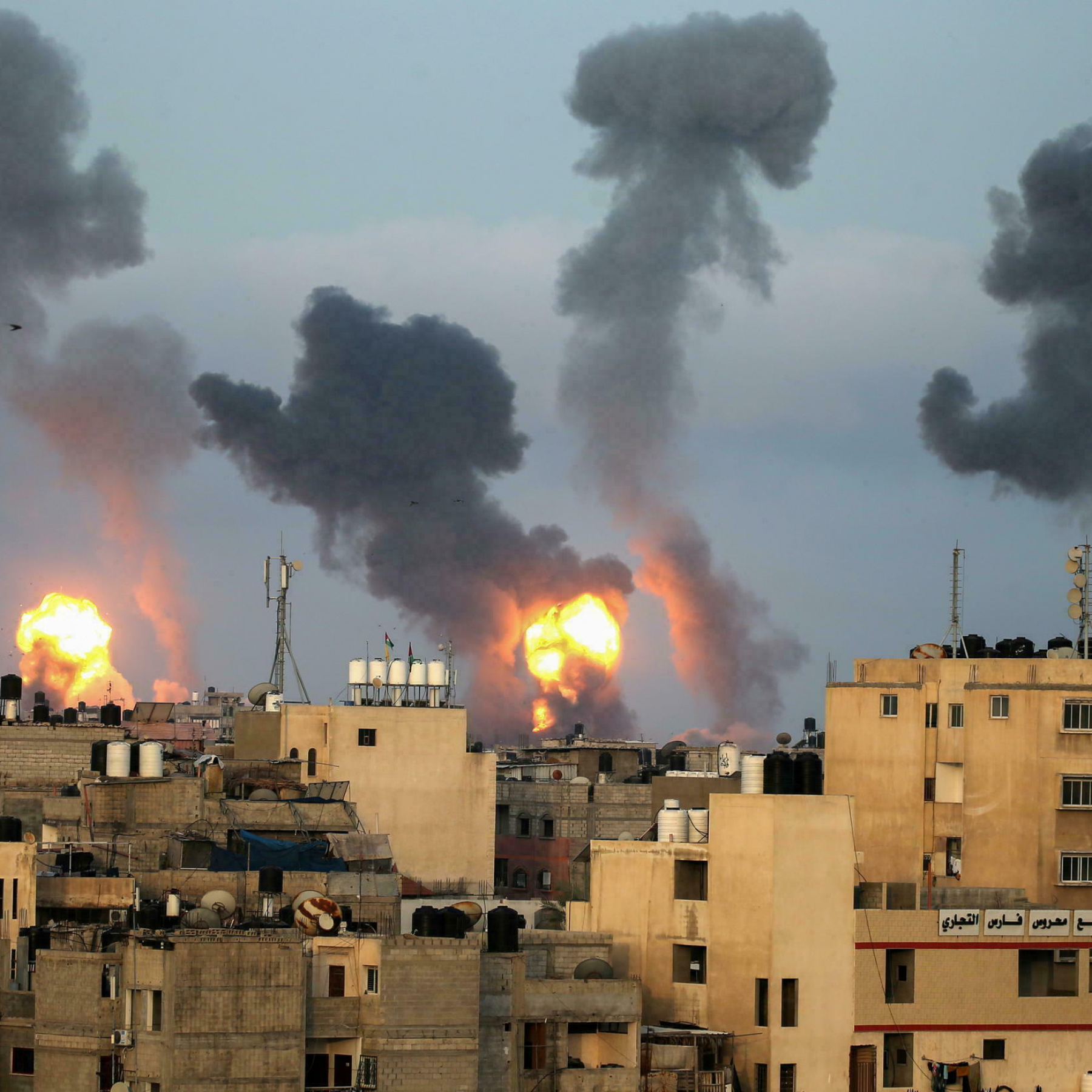 Israel conducts airstrikes in Gaza targets militant sites
