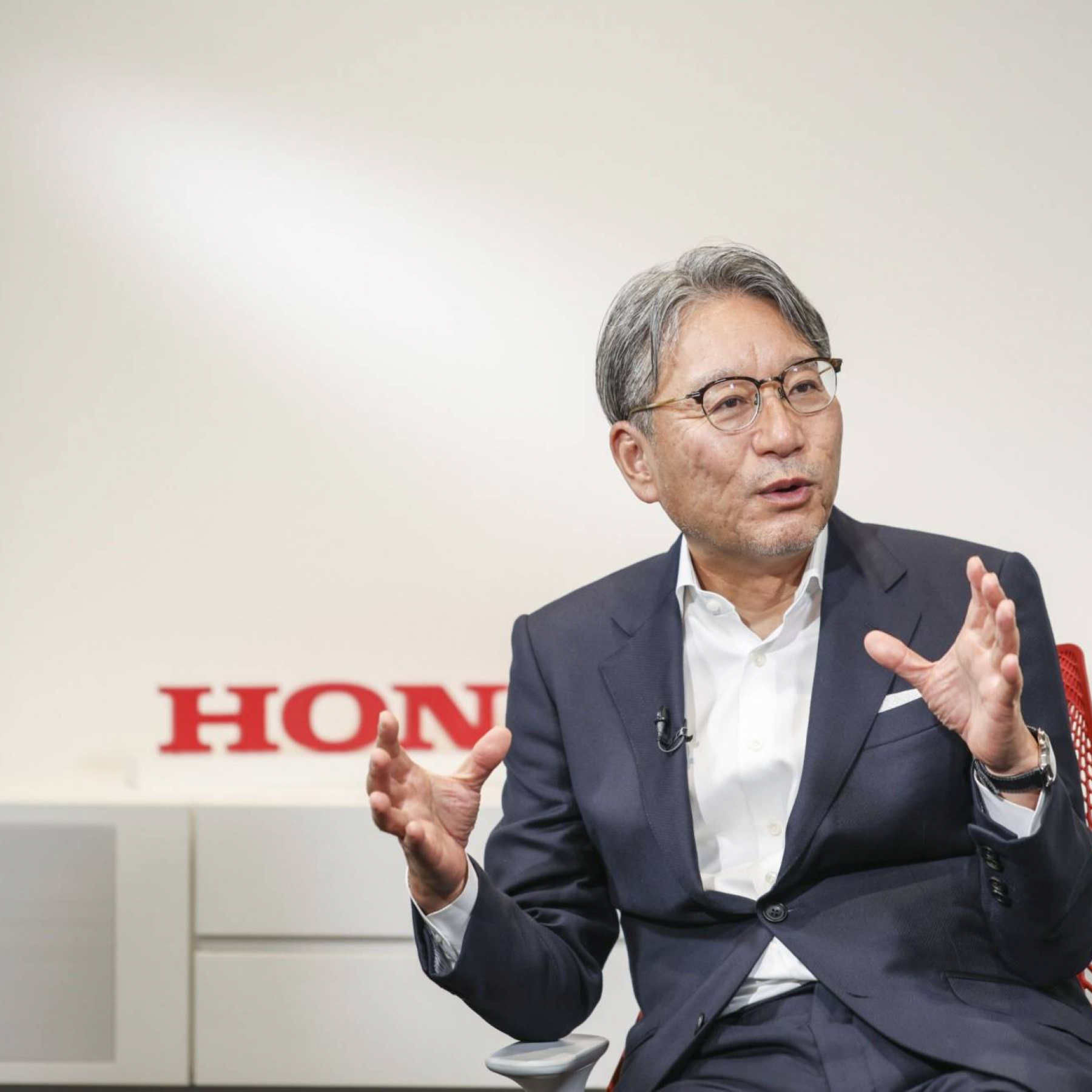 Japans Honda outlines strategy to forge ahead on EVs