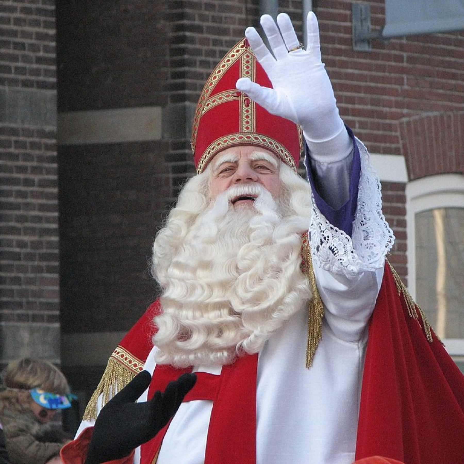 Children over 12 who want to see Sinterklaas dock in Antwerp will have to show CST